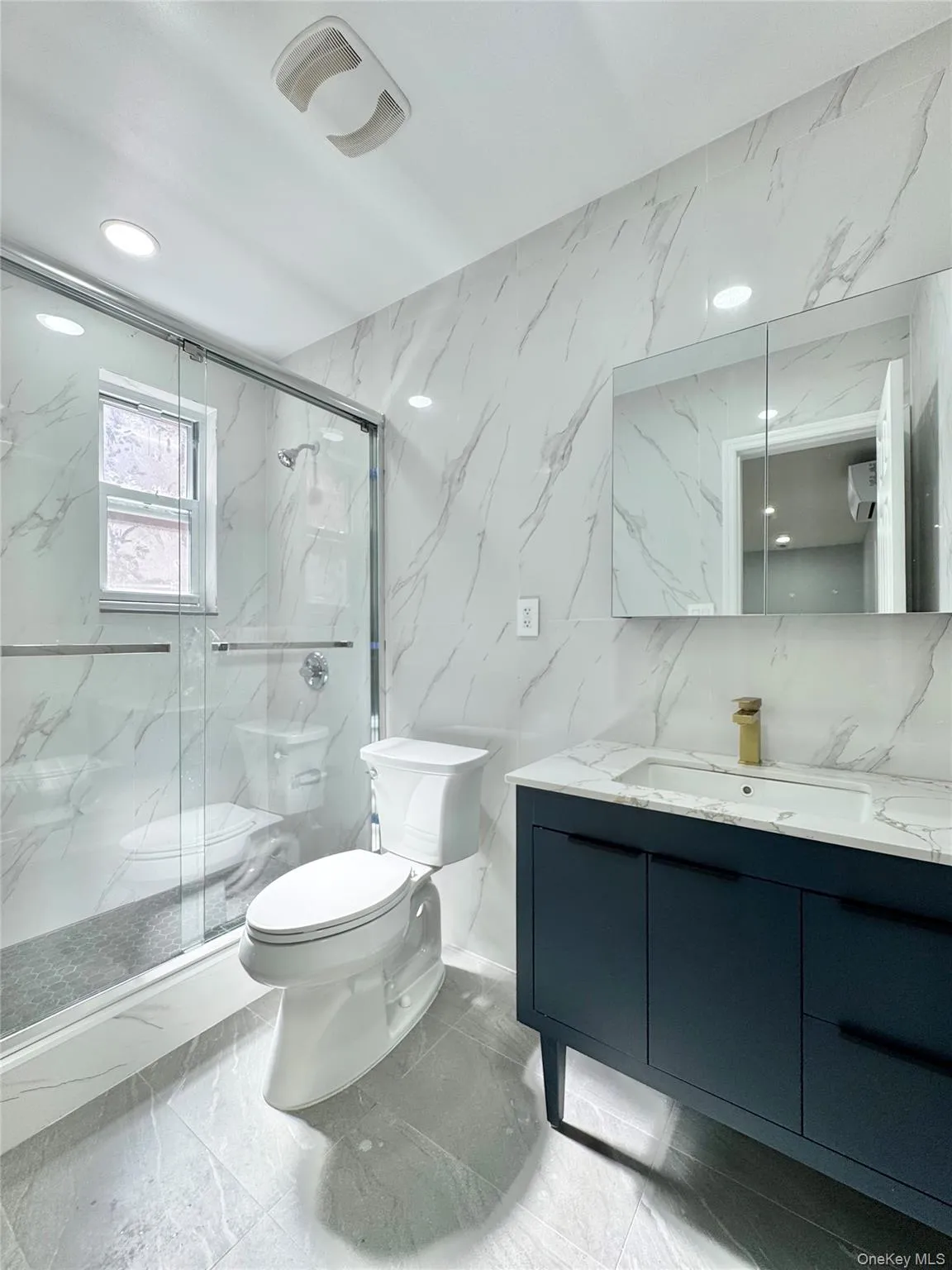 83-15 Grand Avenue, New York, NY, 2 Bedrooms Bedrooms, 4 Rooms Rooms,1 BathroomBathrooms,Residential Lease,For Rent,Grand,0,1054211 83-15 Grand Avenue, New York, NY, 2 Bedrooms Bedrooms, 4 Rooms Rooms,1 BathroomBathrooms,Residential Lease,For Rent,Grand,0,1054211