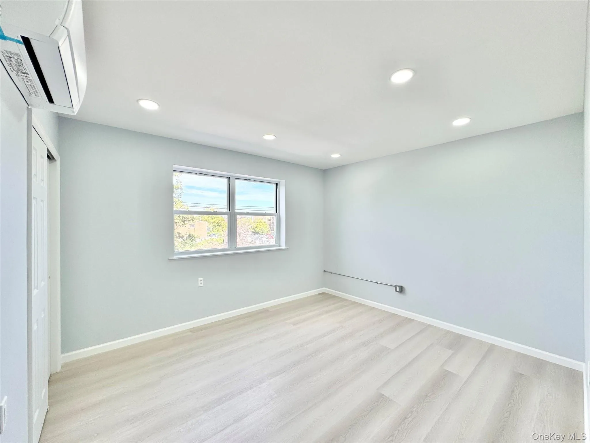 83-15 Grand Avenue, New York, NY, 2 Bedrooms Bedrooms, 4 Rooms Rooms,1 BathroomBathrooms,Residential Lease,For Rent,Grand,0,1054211 83-15 Grand Avenue, New York, NY, 2 Bedrooms Bedrooms, 4 Rooms Rooms,1 BathroomBathrooms,Residential Lease,For Rent,Grand,0,1054211