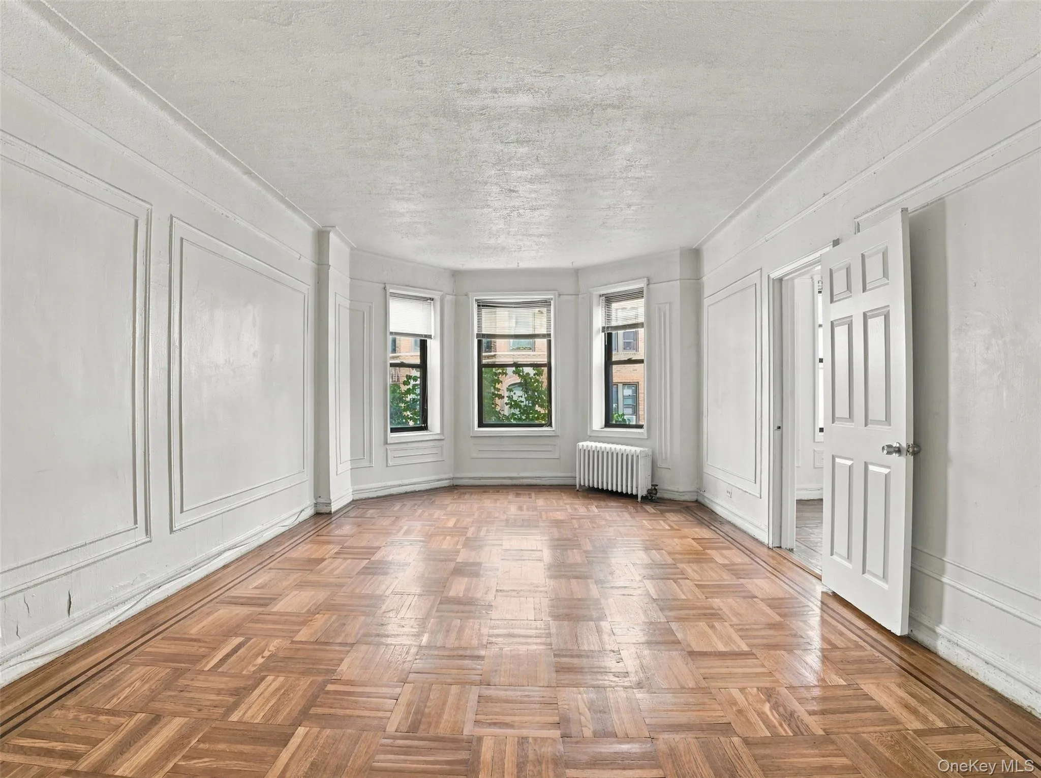 754 Brady Avenue, New York, NY, 2 Bedrooms Bedrooms, 5 Rooms Rooms,1 BathroomBathrooms,Residential,For Rent,Brady,0,1054217 754 Brady Avenue, New York, NY, 2 Bedrooms Bedrooms, 5 Rooms Rooms,1 BathroomBathrooms,Residential,For Rent,Brady,0,1054217