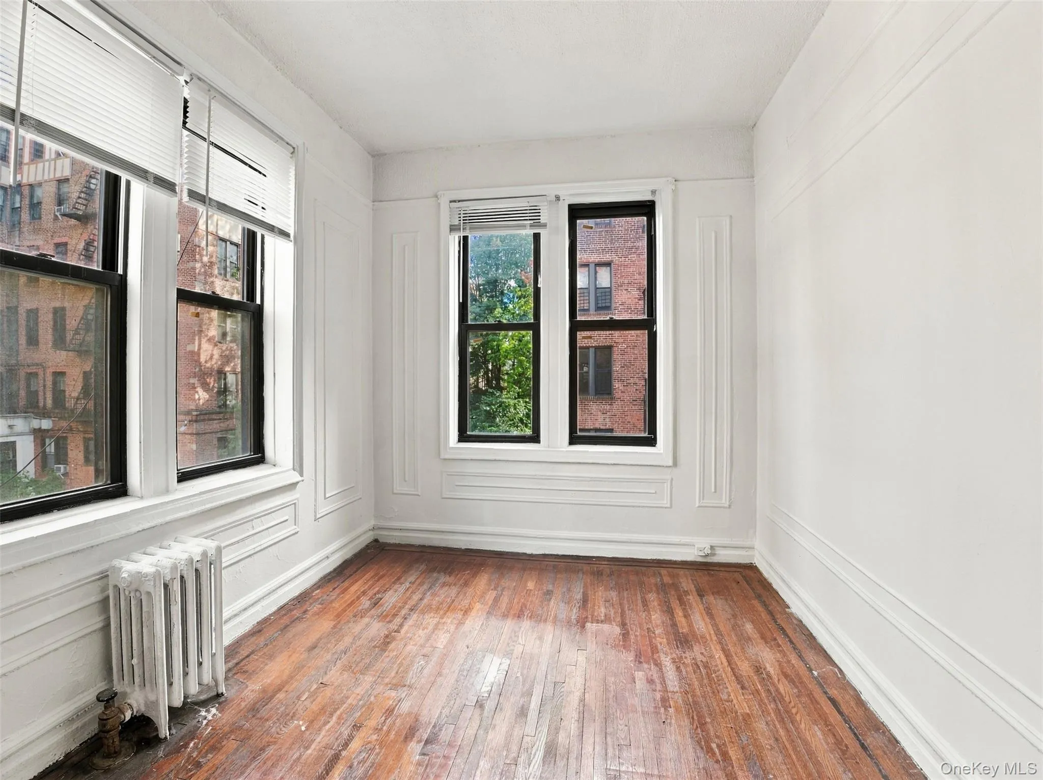 754 Brady Avenue, New York, NY, 2 Bedrooms Bedrooms, 5 Rooms Rooms,1 BathroomBathrooms,Residential,For Rent,Brady,0,1054217 754 Brady Avenue, New York, NY, 2 Bedrooms Bedrooms, 5 Rooms Rooms,1 BathroomBathrooms,Residential,For Rent,Brady,0,1054217