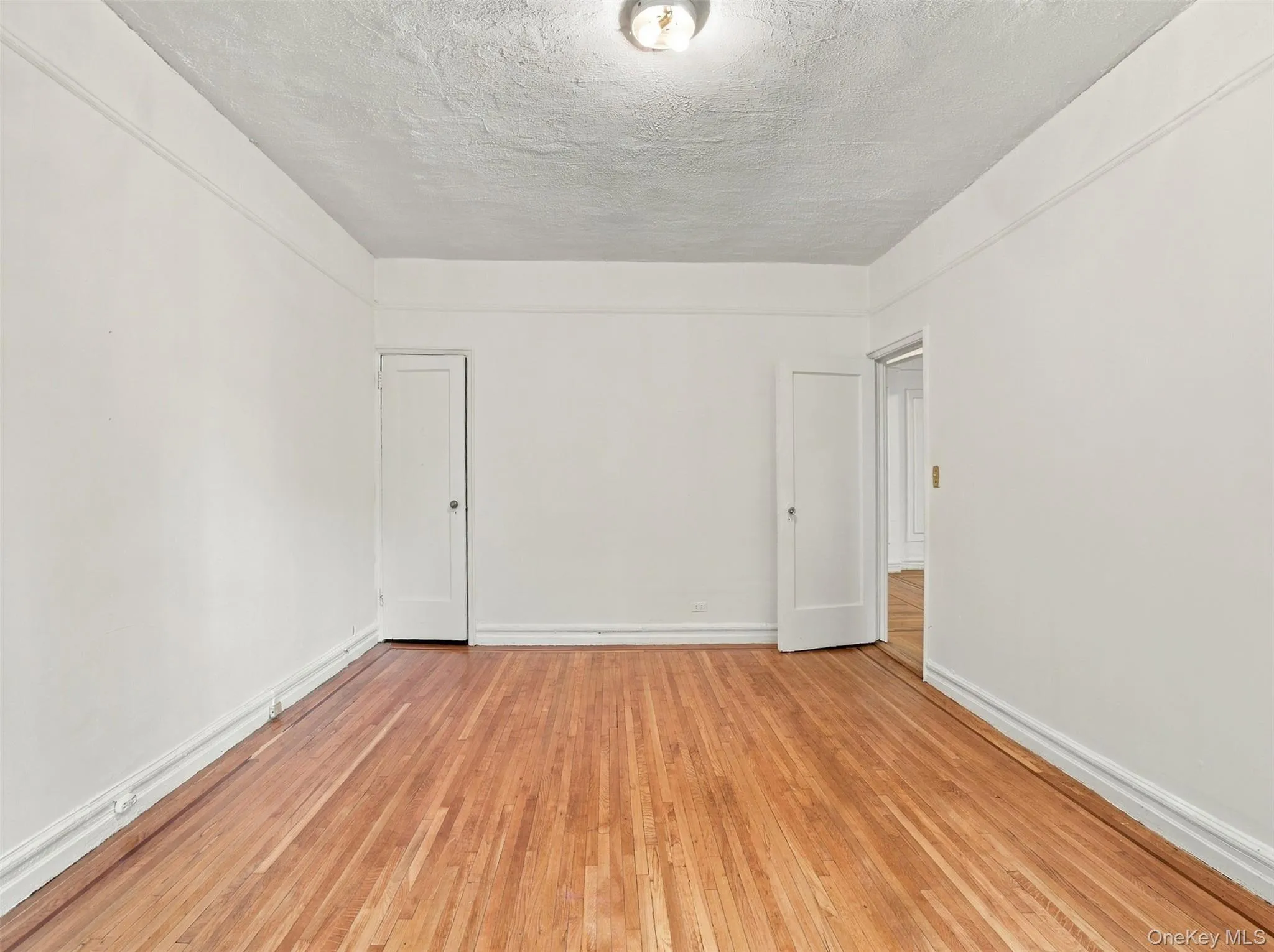 754 Brady Avenue, New York, NY, 2 Bedrooms Bedrooms, 5 Rooms Rooms,1 BathroomBathrooms,Residential,For Rent,Brady,0,1054217 754 Brady Avenue, New York, NY, 2 Bedrooms Bedrooms, 5 Rooms Rooms,1 BathroomBathrooms,Residential,For Rent,Brady,0,1054217