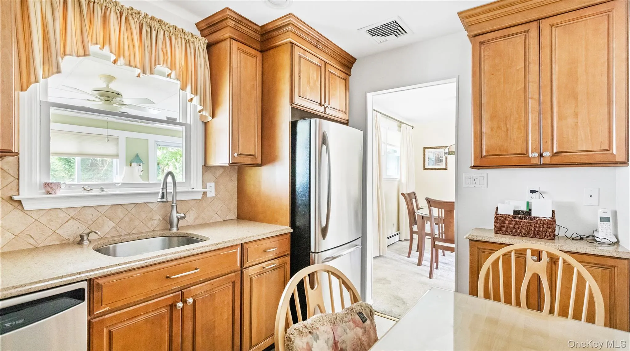 80 Evergreen Lane, Brookhaven, NY, 3 Bedrooms Bedrooms, 7 Rooms Rooms,2 BathroomsBathrooms,Residential,For Rent,Evergreen,0,1054225 80 Evergreen Lane, Brookhaven, NY, 3 Bedrooms Bedrooms, 7 Rooms Rooms,2 BathroomsBathrooms,Residential,For Rent,Evergreen,0,1054225
