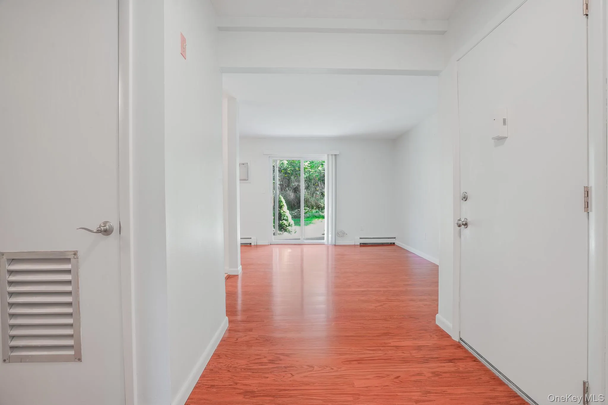 8 Ivy Court, Fishkill, NY, 1 Bedroom Bedrooms, 6 Rooms Rooms,1 BathroomBathrooms,Residential Lease,For Rent,Ivy,0,1054228 8 Ivy Court, Fishkill, NY, 1 Bedroom Bedrooms, 6 Rooms Rooms,1 BathroomBathrooms,Residential Lease,For Rent,Ivy,0,1054228