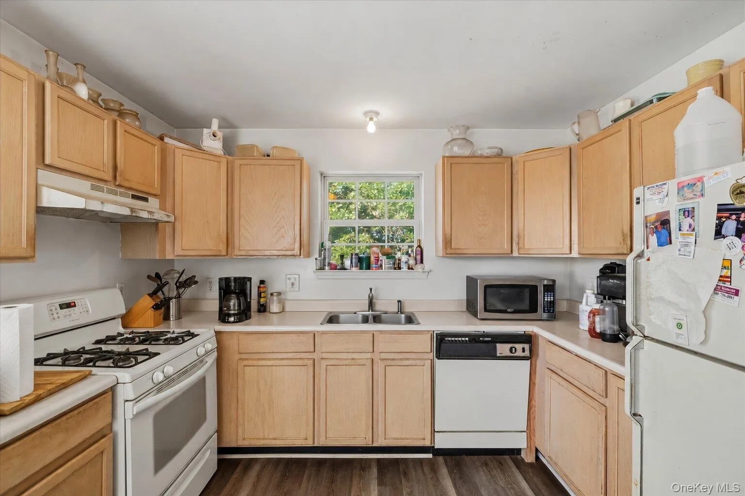 4 Lindsey Road, Warwick (town), NY, 3 Bedrooms Bedrooms, 8 Rooms Rooms,2 BathroomsBathrooms,Residential,For Rent,Lindsey,0,1054237 4 Lindsey Road, Warwick (town), NY, 3 Bedrooms Bedrooms, 8 Rooms Rooms,2 BathroomsBathrooms,Residential,For Rent,Lindsey,0,1054237