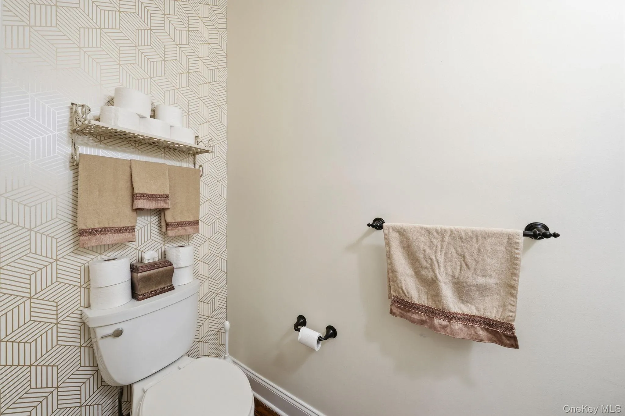 3 Baltusrol Court, Cortlandt, NY, 2 Bedrooms Bedrooms, 8 Rooms Rooms,3 BathroomsBathrooms,Residential,For Rent,Baltusrol,0,1054240 3 Baltusrol Court, Cortlandt, NY, 2 Bedrooms Bedrooms, 8 Rooms Rooms,3 BathroomsBathrooms,Residential,For Rent,Baltusrol,0,1054240