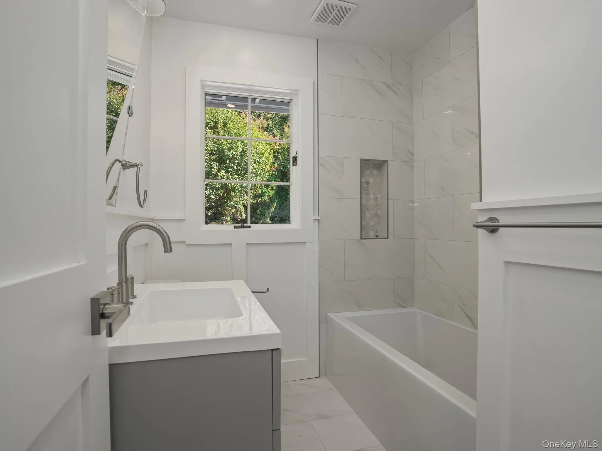67 Heatherdell Road, Greenburgh, NY, 4 Bedroom Bedrooms, 12 Room Rooms,3 BathroomBathrooms,Residential Lease,For Rent,Heatherdell,0,1054242 67 Heatherdell Road, Greenburgh, NY, 4 Bedroom Bedrooms, 12 Room Rooms,3 BathroomBathrooms,Residential Lease,For Rent,Heatherdell,0,1054242