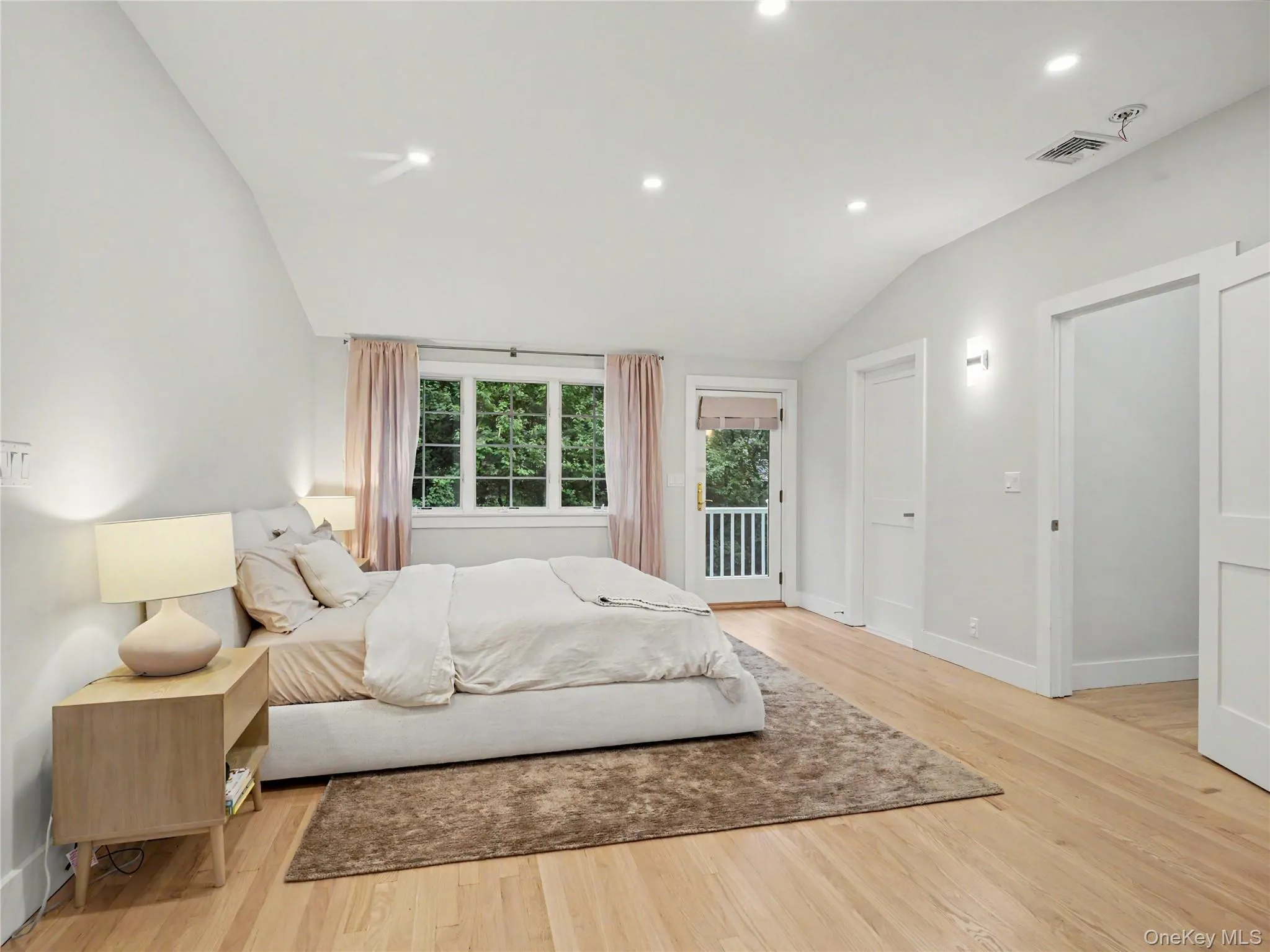 67 Heatherdell Road, Greenburgh, NY, 4 Bedroom Bedrooms, 12 Room Rooms,3 BathroomBathrooms,Residential Lease,For Rent,Heatherdell,0,1054242 67 Heatherdell Road, Greenburgh, NY, 4 Bedroom Bedrooms, 12 Room Rooms,3 BathroomBathrooms,Residential Lease,For Rent,Heatherdell,0,1054242