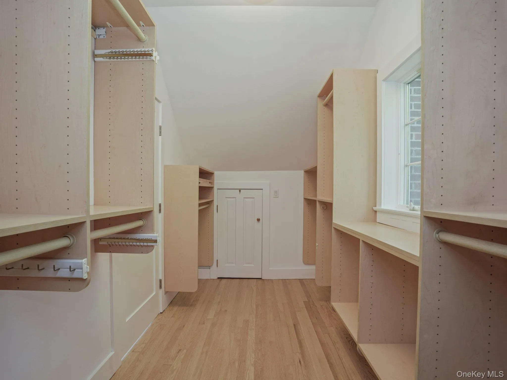 67 Heatherdell Road, Greenburgh, NY, 4 Bedroom Bedrooms, 12 Room Rooms,3 BathroomBathrooms,Residential Lease,For Rent,Heatherdell,0,1054242 67 Heatherdell Road, Greenburgh, NY, 4 Bedroom Bedrooms, 12 Room Rooms,3 BathroomBathrooms,Residential Lease,For Rent,Heatherdell,0,1054242