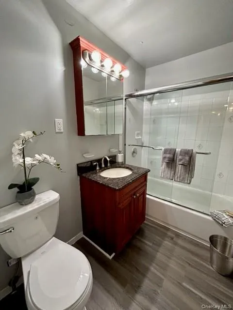 1750 Main Street, Riverhead, NY, 1 Bedroom Bedrooms, 4 Rooms Rooms,1 BathroomBathrooms,Residential Lease,For Rent,Main,0,1054255 1750 Main Street, Riverhead, NY, 1 Bedroom Bedrooms, 4 Rooms Rooms,1 BathroomBathrooms,Residential Lease,For Rent,Main,0,1054255