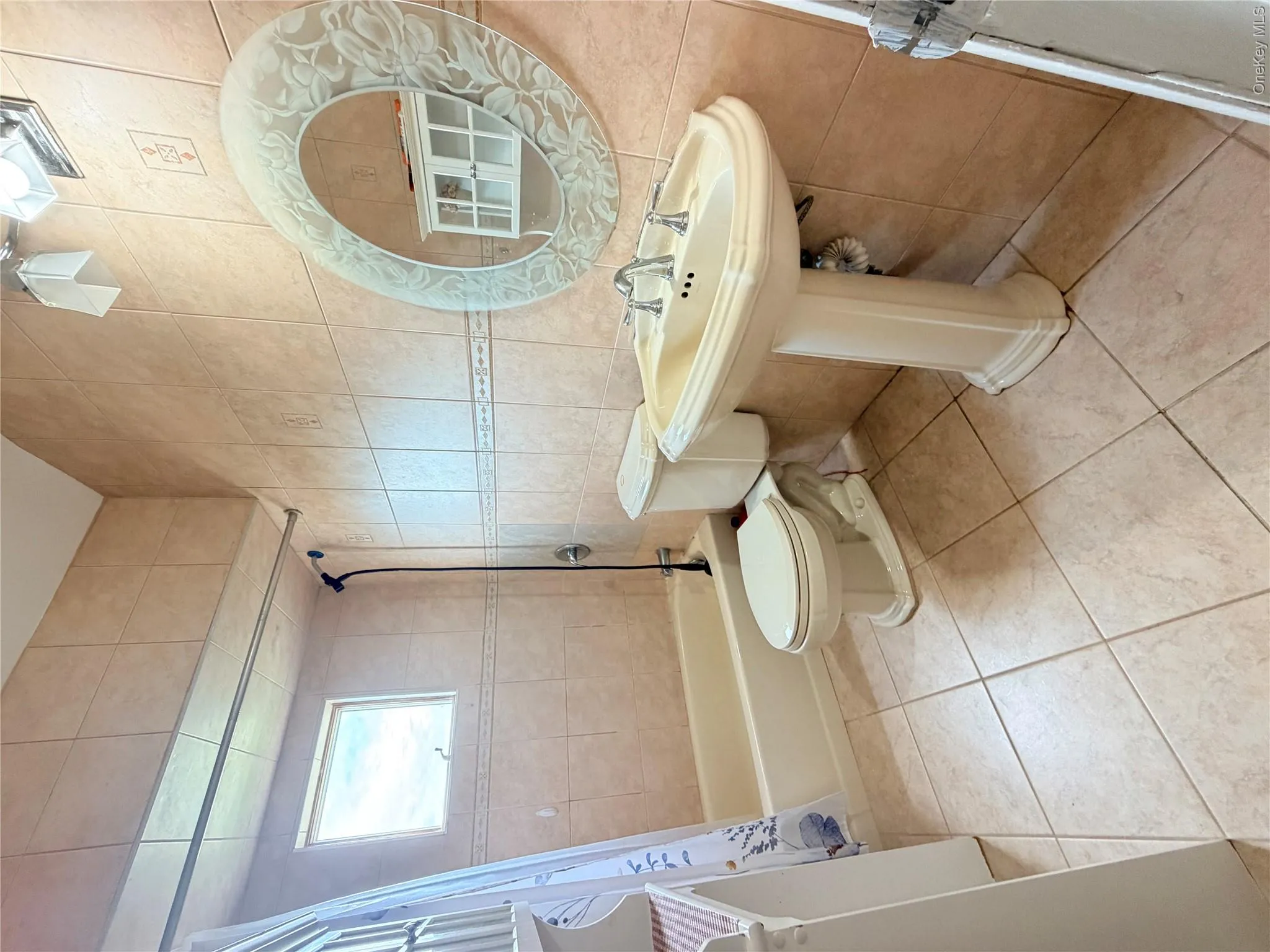 4 Carriage Ln, Hempstead, NY, 4 Bedrooms Bedrooms, 8 Rooms Rooms,2 BathroomsBathrooms,Residential Lease,For Rent,Ln,0,1054258 4 Carriage Ln, Hempstead, NY, 4 Bedrooms Bedrooms, 8 Rooms Rooms,2 BathroomsBathrooms,Residential Lease,For Rent,Ln,0,1054258