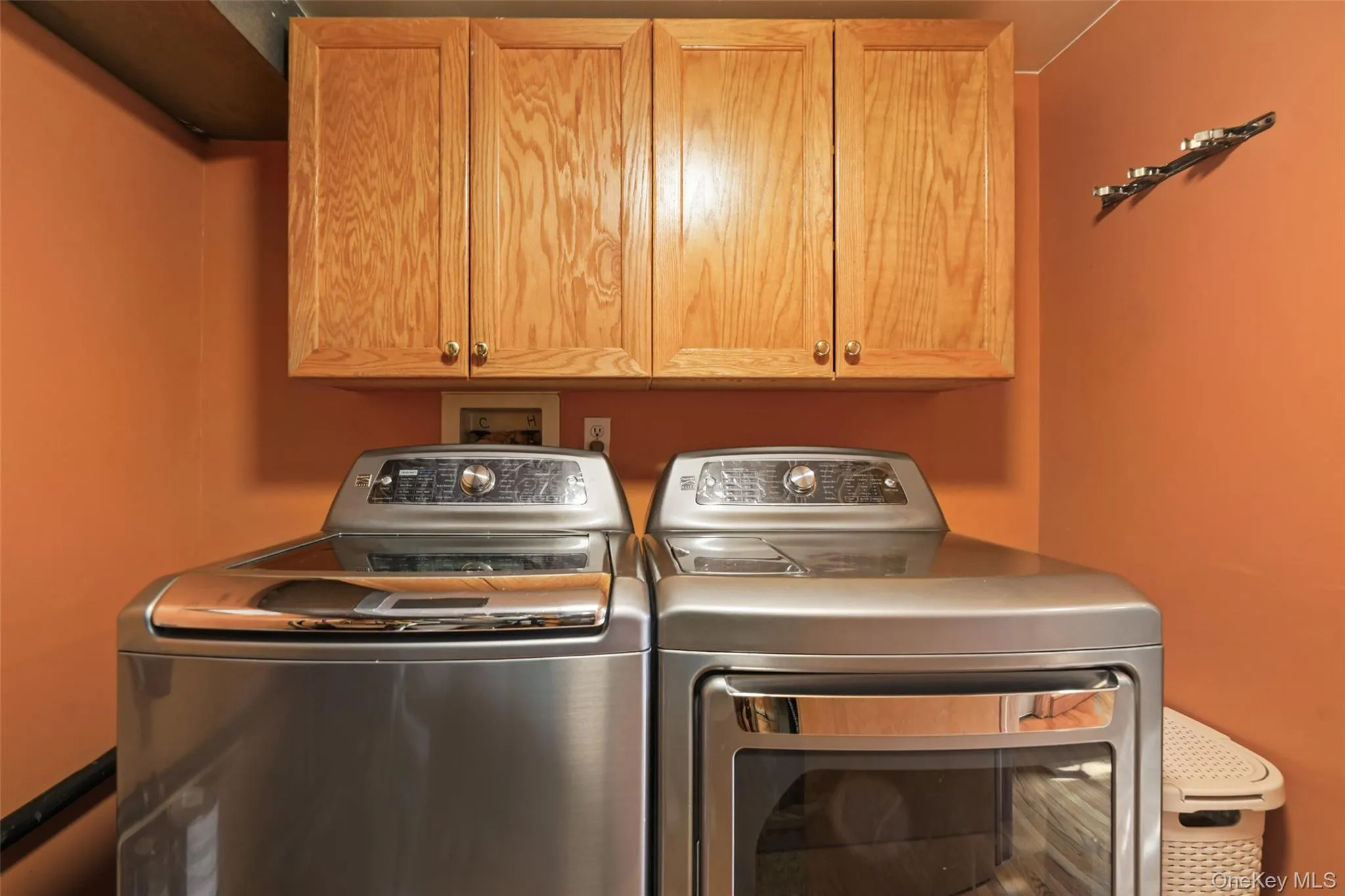17 Glenna Drive, Carmel, NY, 3 Bedrooms Bedrooms, 7 Rooms Rooms,3 BathroomsBathrooms,Residential,For Rent,Glenna,0,1054267 17 Glenna Drive, Carmel, NY, 3 Bedrooms Bedrooms, 7 Rooms Rooms,3 BathroomsBathrooms,Residential,For Rent,Glenna,0,1054267