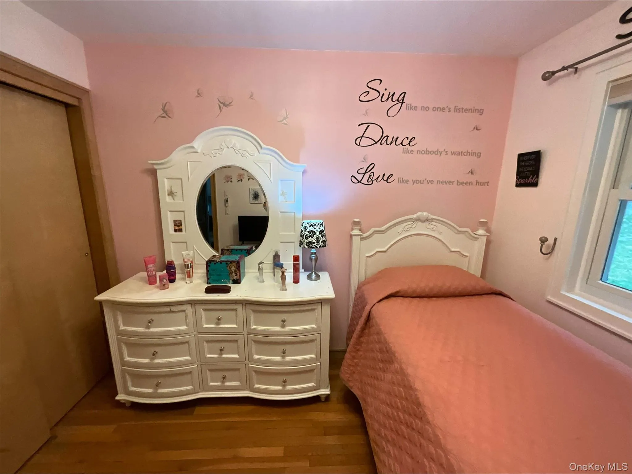 17 Glenna Drive, Carmel, NY, 3 Bedrooms Bedrooms, 7 Rooms Rooms,3 BathroomsBathrooms,Residential,For Rent,Glenna,0,1054267 17 Glenna Drive, Carmel, NY, 3 Bedrooms Bedrooms, 7 Rooms Rooms,3 BathroomsBathrooms,Residential,For Rent,Glenna,0,1054267