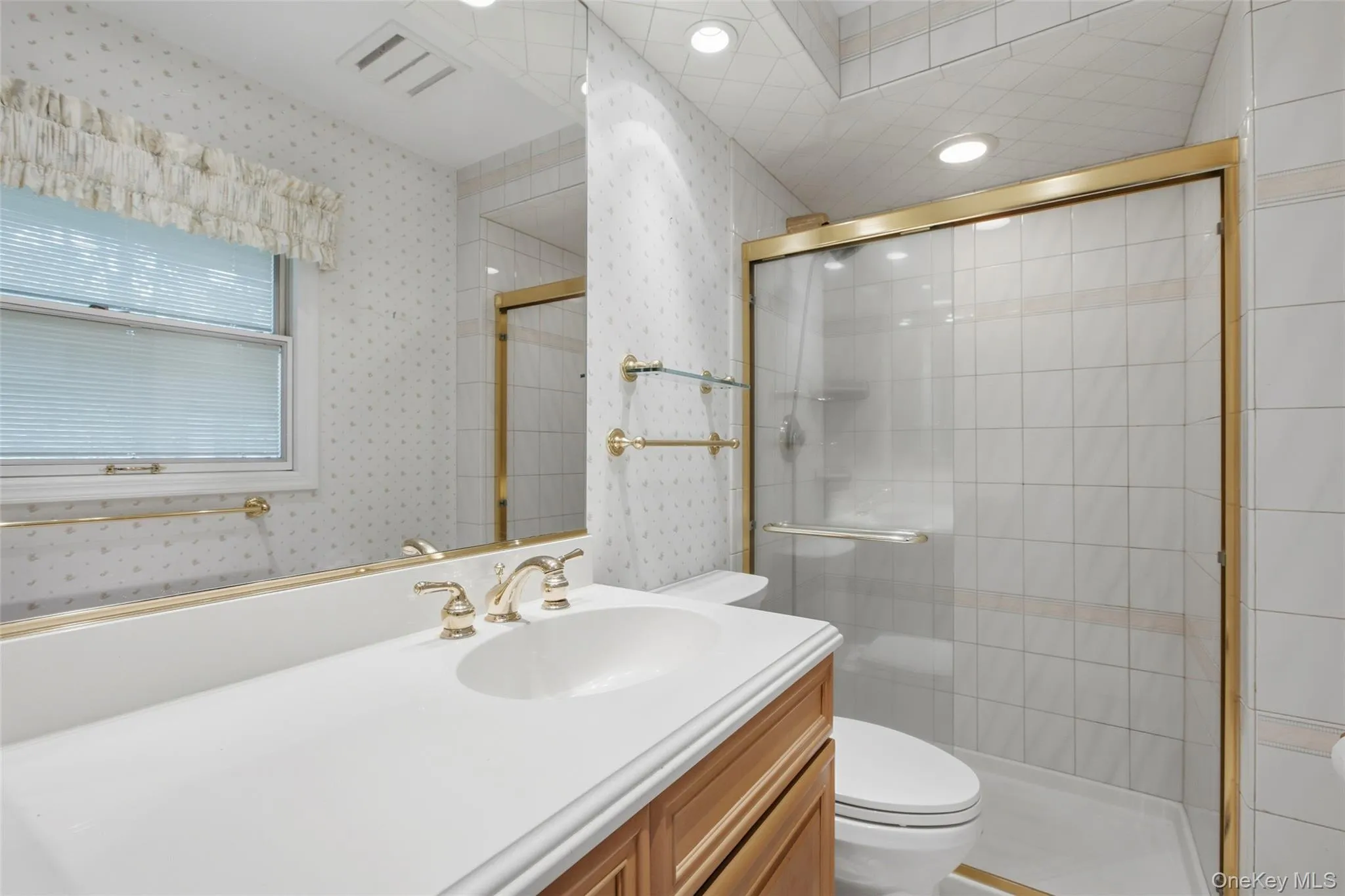 7 Franko Lane, Brookhaven, NY, 3 Bedrooms Bedrooms, 7 Rooms Rooms,2 BathroomsBathrooms,Residential,For Rent,Franko,0,1054269 7 Franko Lane, Brookhaven, NY, 3 Bedrooms Bedrooms, 7 Rooms Rooms,2 BathroomsBathrooms,Residential,For Rent,Franko,0,1054269