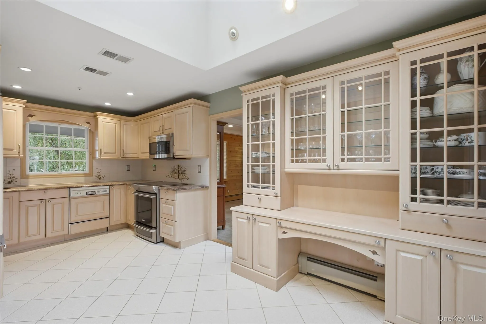 7 Franko Lane, Brookhaven, NY, 3 Bedrooms Bedrooms, 7 Rooms Rooms,2 BathroomsBathrooms,Residential,For Rent,Franko,0,1054269 7 Franko Lane, Brookhaven, NY, 3 Bedrooms Bedrooms, 7 Rooms Rooms,2 BathroomsBathrooms,Residential,For Rent,Franko,0,1054269