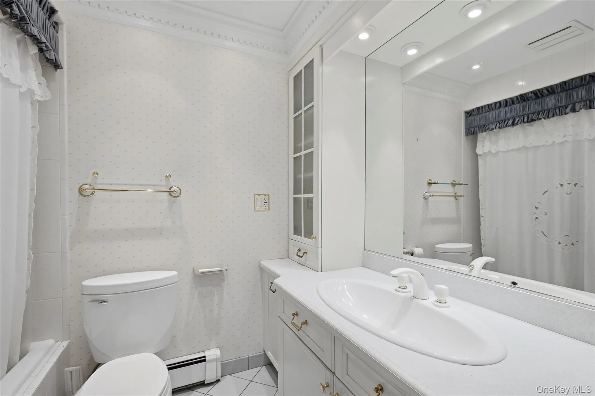 7 Franko Lane, Brookhaven, NY, 3 Bedrooms Bedrooms, 7 Rooms Rooms,2 BathroomsBathrooms,Residential,For Rent,Franko,0,1054269 7 Franko Lane, Brookhaven, NY, 3 Bedrooms Bedrooms, 7 Rooms Rooms,2 BathroomsBathrooms,Residential,For Rent,Franko,0,1054269