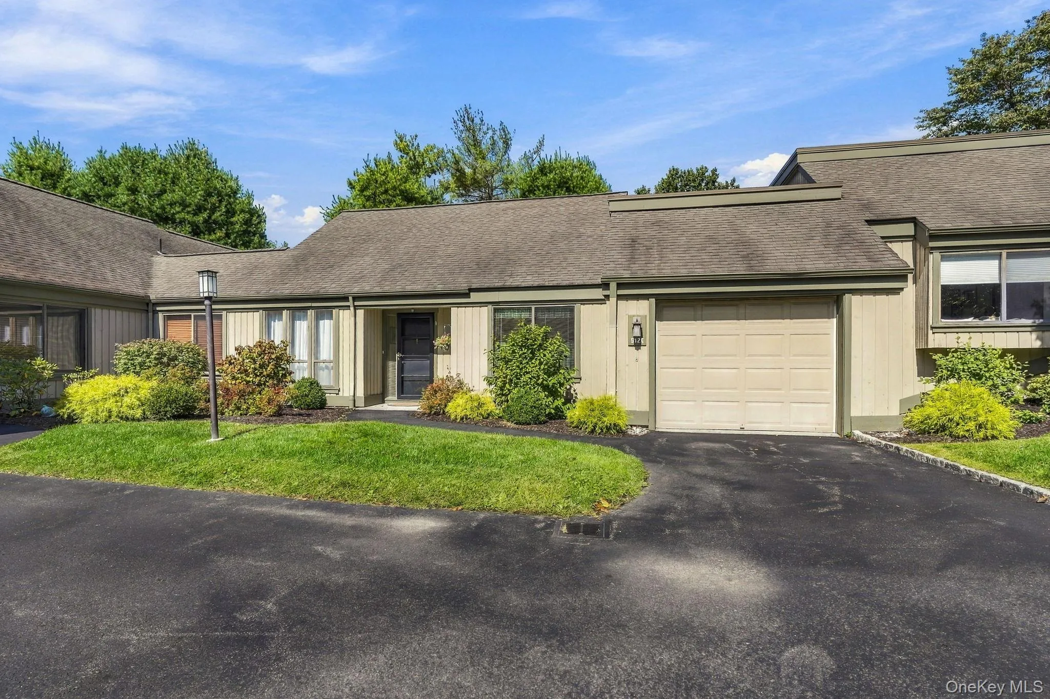 512 Heritage Hills, Somers, NY, 2 Bedrooms Bedrooms, 5 Rooms Rooms,2 BathroomsBathrooms,Residential,For Rent,Heritage Hills,0,1054270 512 Heritage Hills, Somers, NY, 2 Bedrooms Bedrooms, 5 Rooms Rooms,2 BathroomsBathrooms,Residential,For Rent,Heritage Hills,0,1054270