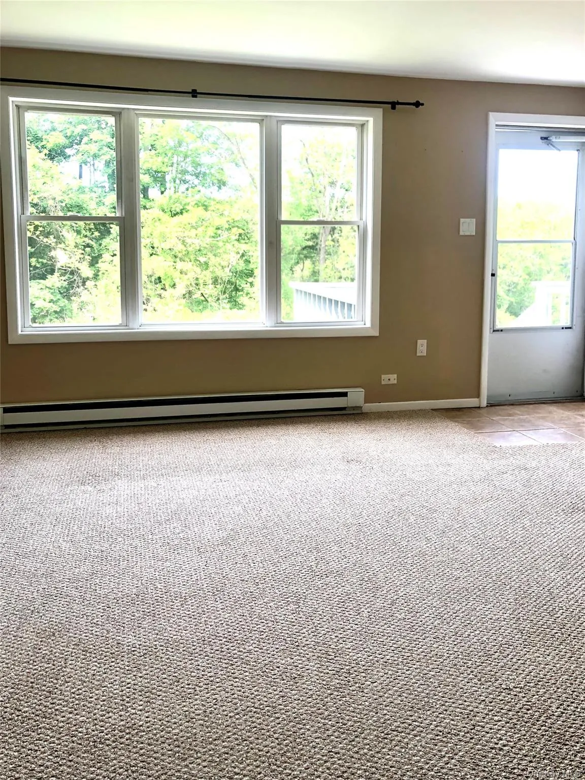 242 Peekskill Hollow Road, Putnam Valley, NY, 2 Bedrooms Bedrooms, 4 Rooms Rooms,1 BathroomBathrooms,Residential Lease,For Rent,Peekskill Hollow,0,1054277 242 Peekskill Hollow Road, Putnam Valley, NY, 2 Bedrooms Bedrooms, 4 Rooms Rooms,1 BathroomBathrooms,Residential Lease,For Rent,Peekskill Hollow,0,1054277