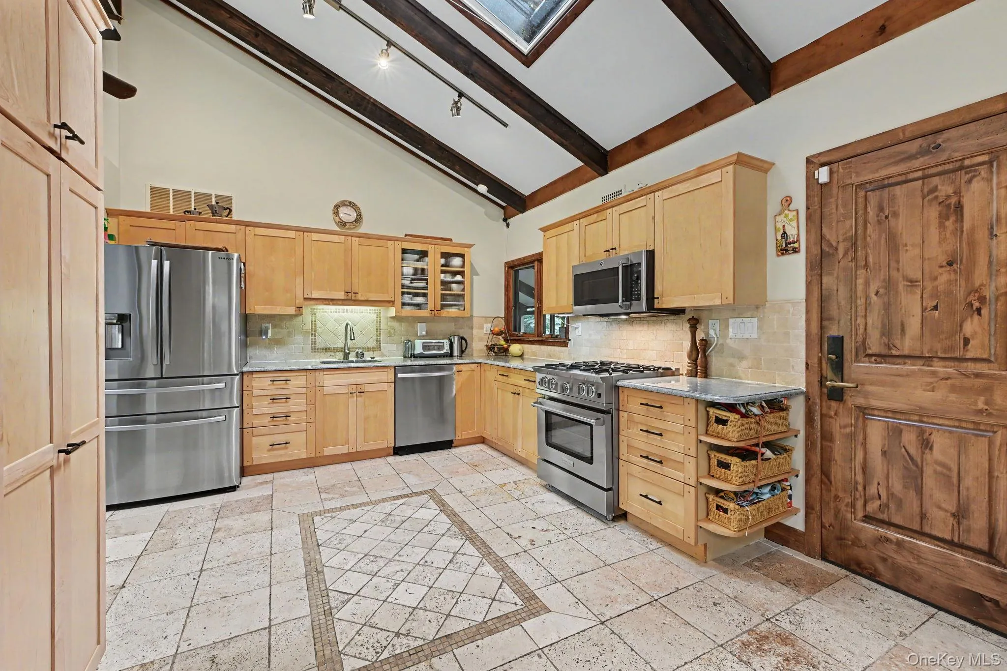380 Long Ridge Road, Pound Ridge, NY, 3 Bedrooms Bedrooms, 9 Rooms Rooms,2 BathroomsBathrooms,Residential,For Rent,Long Ridge,0,1054284 380 Long Ridge Road, Pound Ridge, NY, 3 Bedrooms Bedrooms, 9 Rooms Rooms,2 BathroomsBathrooms,Residential,For Rent,Long Ridge,0,1054284
