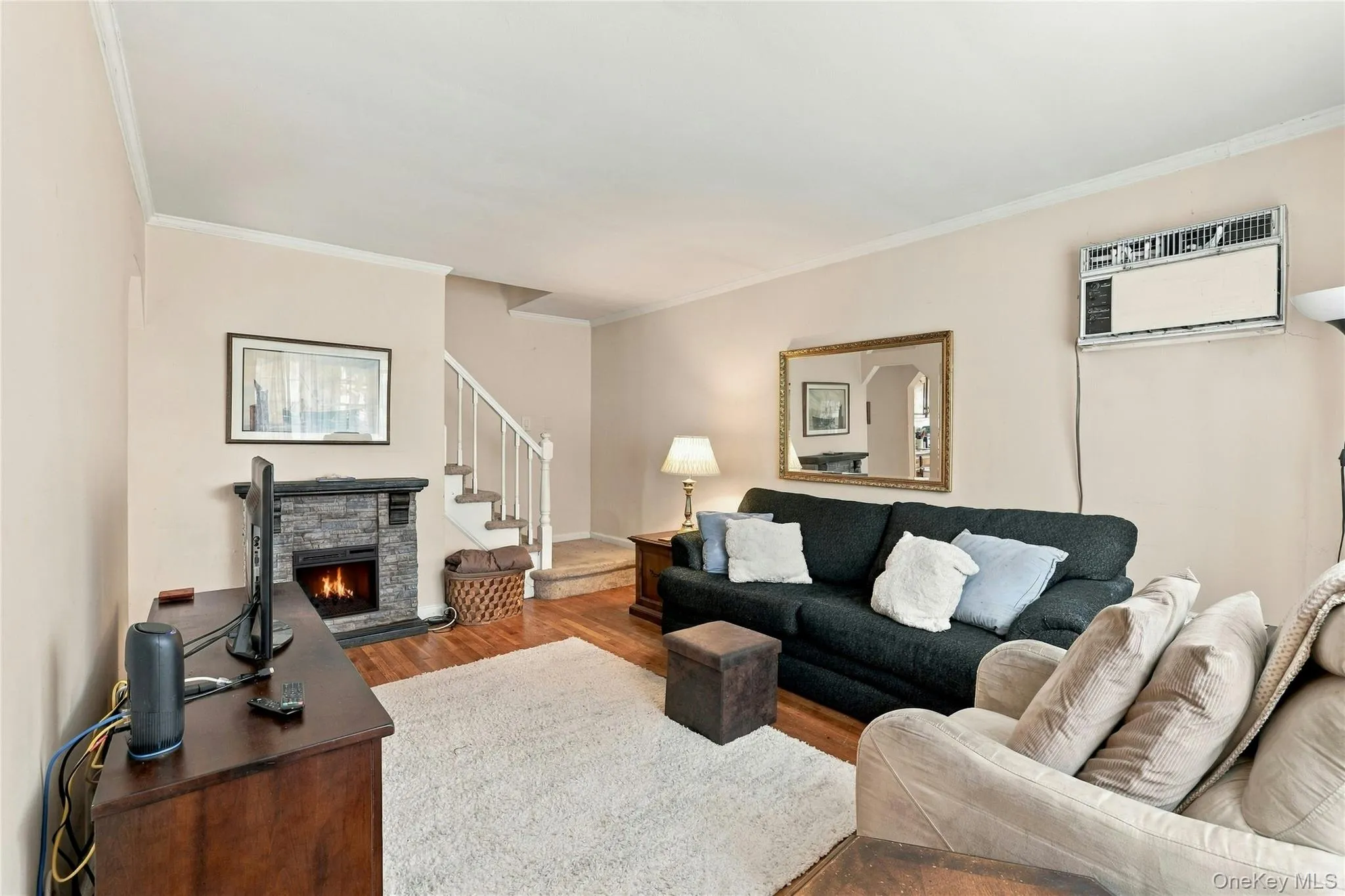 7954 264th Street, New York, NY, 4 Bedrooms Bedrooms, 6 Rooms Rooms,2 BathroomsBathrooms,Residential,For Rent,264th,0,1054291 7954 264th Street, New York, NY, 4 Bedrooms Bedrooms, 6 Rooms Rooms,2 BathroomsBathrooms,Residential,For Rent,264th,0,1054291