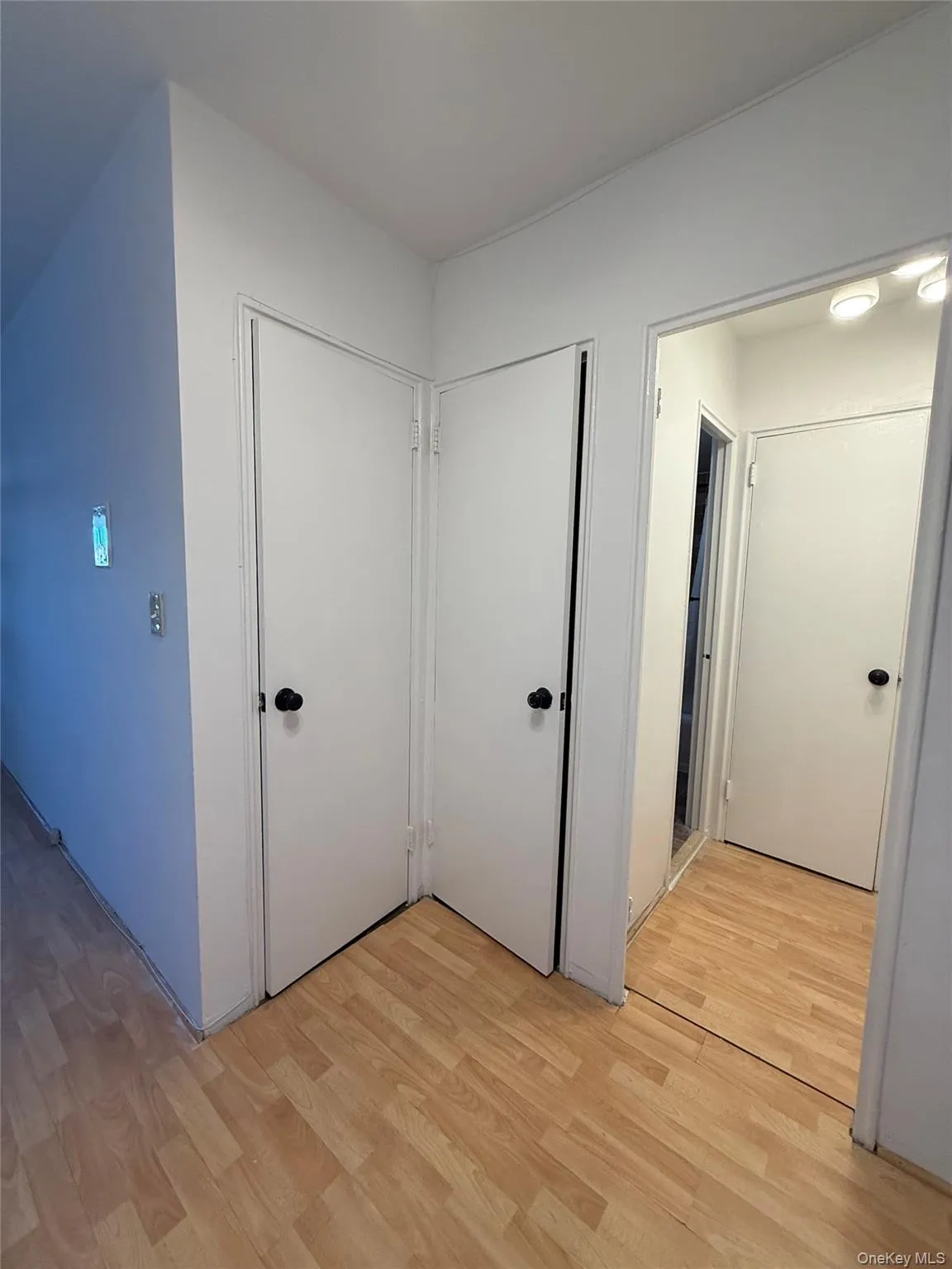 97-07 63 Road, New York, NY, 2 Rooms Rooms,1 BathroomBathrooms,Residential,For Rent,63,0,1054293 97-07 63 Road, New York, NY, 2 Rooms Rooms,1 BathroomBathrooms,Residential,For Rent,63,0,1054293