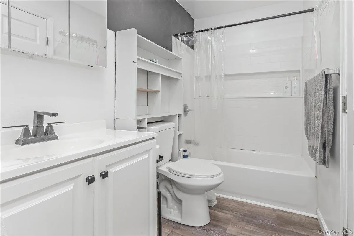 761 Provost Avenue, Brookhaven, NY, 3 Bedrooms Bedrooms, 5 Rooms Rooms,1 BathroomBathrooms,Residential,For Rent,Provost,0,1054306 761 Provost Avenue, Brookhaven, NY, 3 Bedrooms Bedrooms, 5 Rooms Rooms,1 BathroomBathrooms,Residential,For Rent,Provost,0,1054306