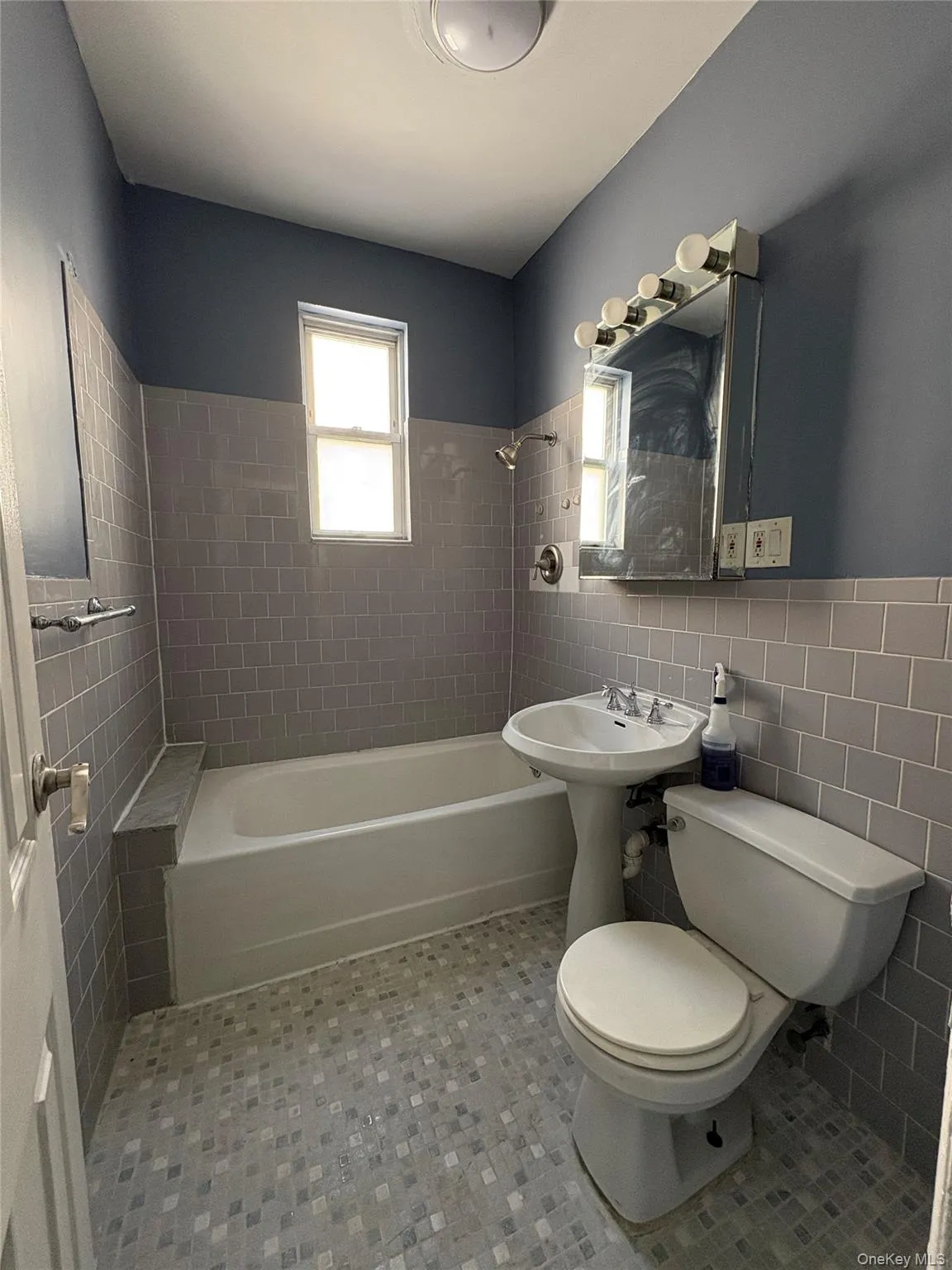 50-56 41st Street, New York, NY, 4 Bedrooms Bedrooms, 6 Rooms Rooms,1 BathroomBathrooms,Residential Lease,For Rent,41st,0,1054310 50-56 41st Street, New York, NY, 4 Bedrooms Bedrooms, 6 Rooms Rooms,1 BathroomBathrooms,Residential Lease,For Rent,41st,0,1054310