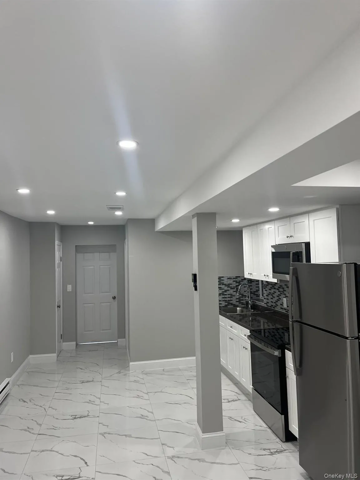 2213 Belmont Avenue, New York, NY, 1 Bedroom Bedrooms, 4 Room Rooms,1 BathroomBathrooms,Residential Lease,For Rent,Belmont,0,1054311 2213 Belmont Avenue, New York, NY, 1 Bedroom Bedrooms, 4 Room Rooms,1 BathroomBathrooms,Residential Lease,For Rent,Belmont,0,1054311