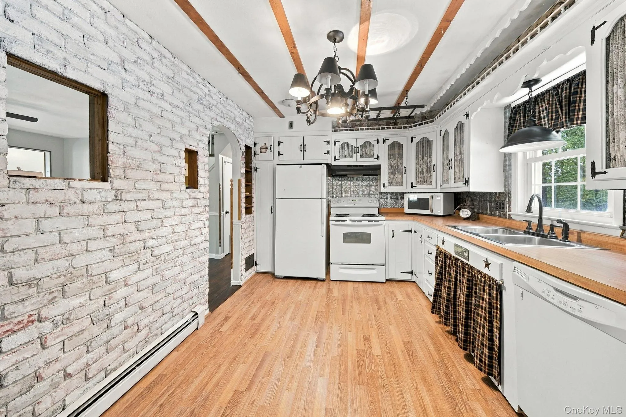 121 First Road, Wappinger, NY, 4 Bedrooms Bedrooms, 8 Rooms Rooms,1 BathroomBathrooms,Residential,For Rent,First,0,1054319 121 First Road, Wappinger, NY, 4 Bedrooms Bedrooms, 8 Rooms Rooms,1 BathroomBathrooms,Residential,For Rent,First,0,1054319
