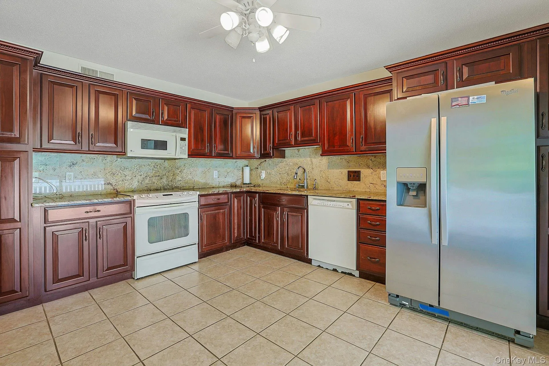 569 Heritage Hills Dr, Somers, NY, 2 Bedrooms Bedrooms, 5 Rooms Rooms,2 BathroomsBathrooms,Residential,For Rent,Heritage Hills Dr,0,1054321 569 Heritage Hills Dr, Somers, NY, 2 Bedrooms Bedrooms, 5 Rooms Rooms,2 BathroomsBathrooms,Residential,For Rent,Heritage Hills Dr,0,1054321