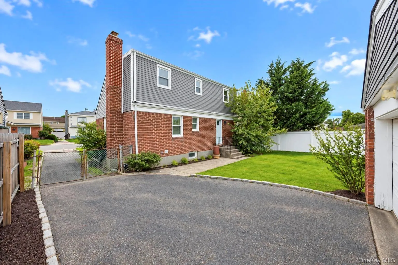 30 Mc Alester Avenue, Oyster Bay, NY, 4 Bedrooms Bedrooms, 8 Rooms Rooms,3 BathroomsBathrooms,Residential,For Rent,Mc Alester,0,1054322 30 Mc Alester Avenue, Oyster Bay, NY, 4 Bedrooms Bedrooms, 8 Rooms Rooms,3 BathroomsBathrooms,Residential,For Rent,Mc Alester,0,1054322