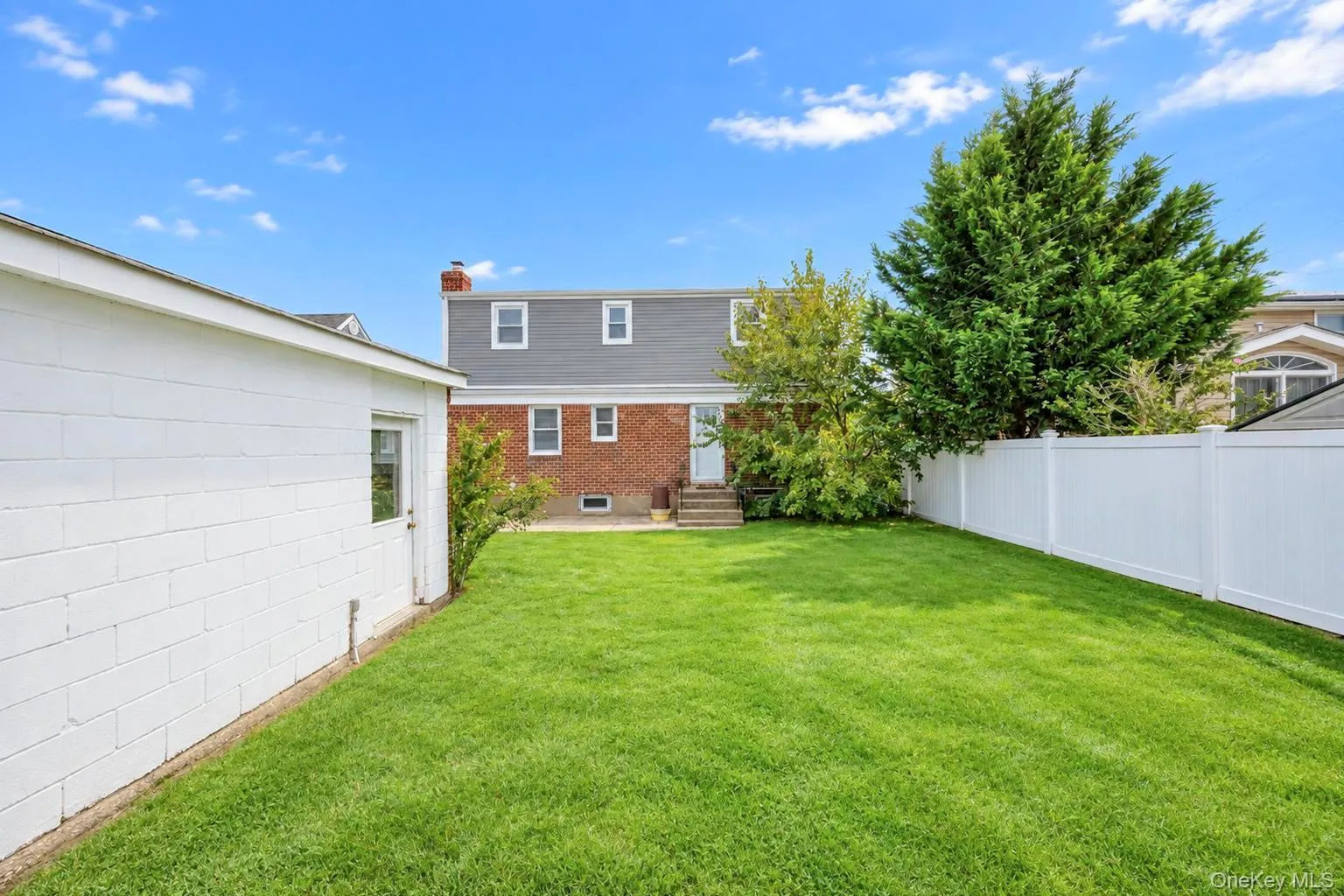 30 Mc Alester Avenue, Oyster Bay, NY, 4 Bedrooms Bedrooms, 8 Rooms Rooms,3 BathroomsBathrooms,Residential,For Rent,Mc Alester,0,1054322 30 Mc Alester Avenue, Oyster Bay, NY, 4 Bedrooms Bedrooms, 8 Rooms Rooms,3 BathroomsBathrooms,Residential,For Rent,Mc Alester,0,1054322