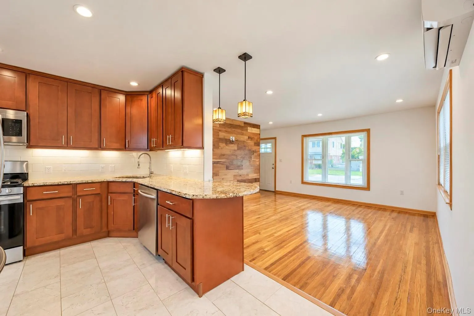 30 Mc Alester Avenue, Oyster Bay, NY, 4 Bedrooms Bedrooms, 8 Rooms Rooms,3 BathroomsBathrooms,Residential,For Rent,Mc Alester,0,1054322 30 Mc Alester Avenue, Oyster Bay, NY, 4 Bedrooms Bedrooms, 8 Rooms Rooms,3 BathroomsBathrooms,Residential,For Rent,Mc Alester,0,1054322