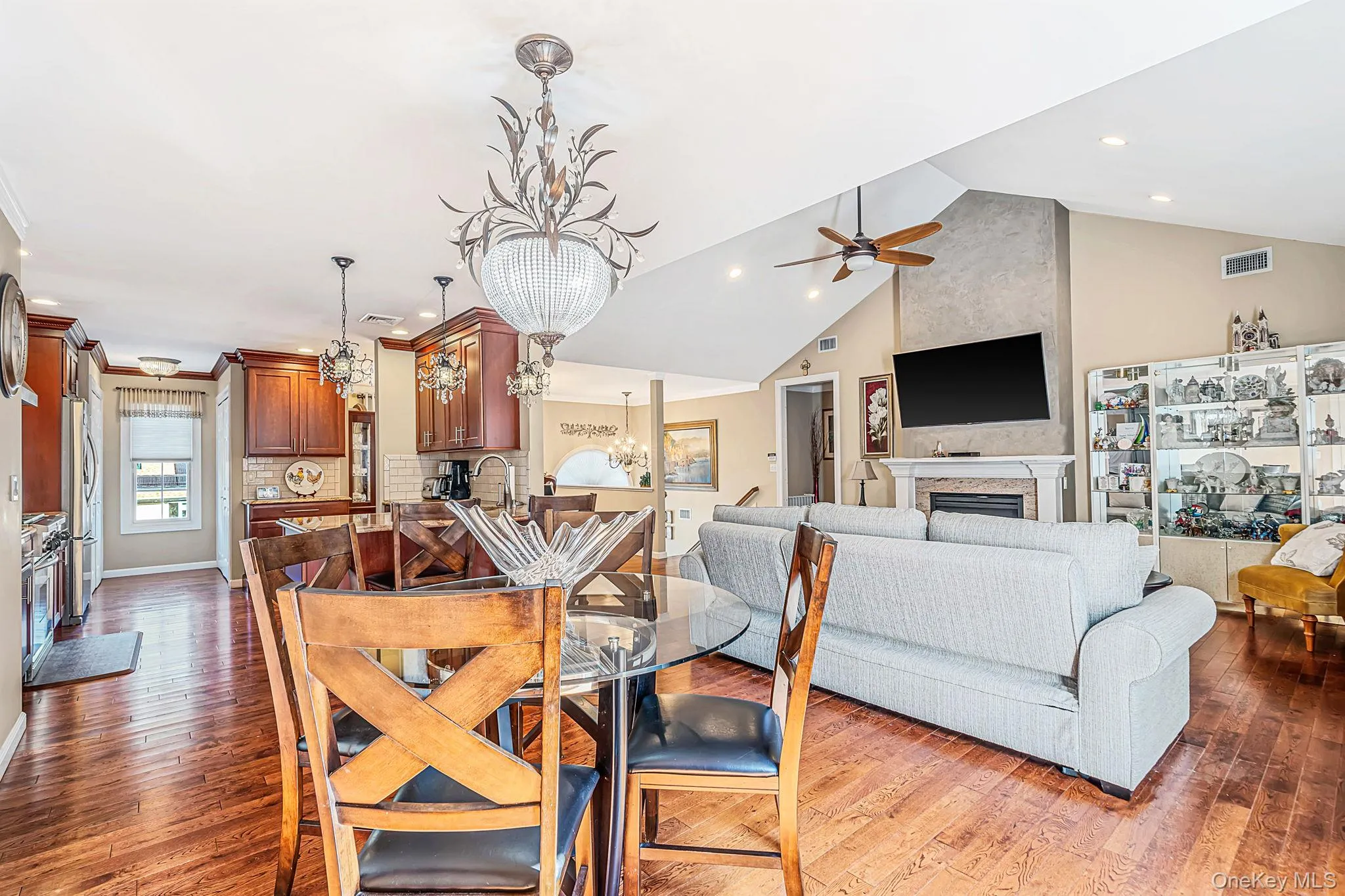 38 Cleary Road, Brookhaven, NY, 4 Bedrooms Bedrooms, 12 Rooms Rooms,3 BathroomsBathrooms,Residential,For Rent,Cleary,0,1054325 38 Cleary Road, Brookhaven, NY, 4 Bedrooms Bedrooms, 12 Rooms Rooms,3 BathroomsBathrooms,Residential,For Rent,Cleary,0,1054325