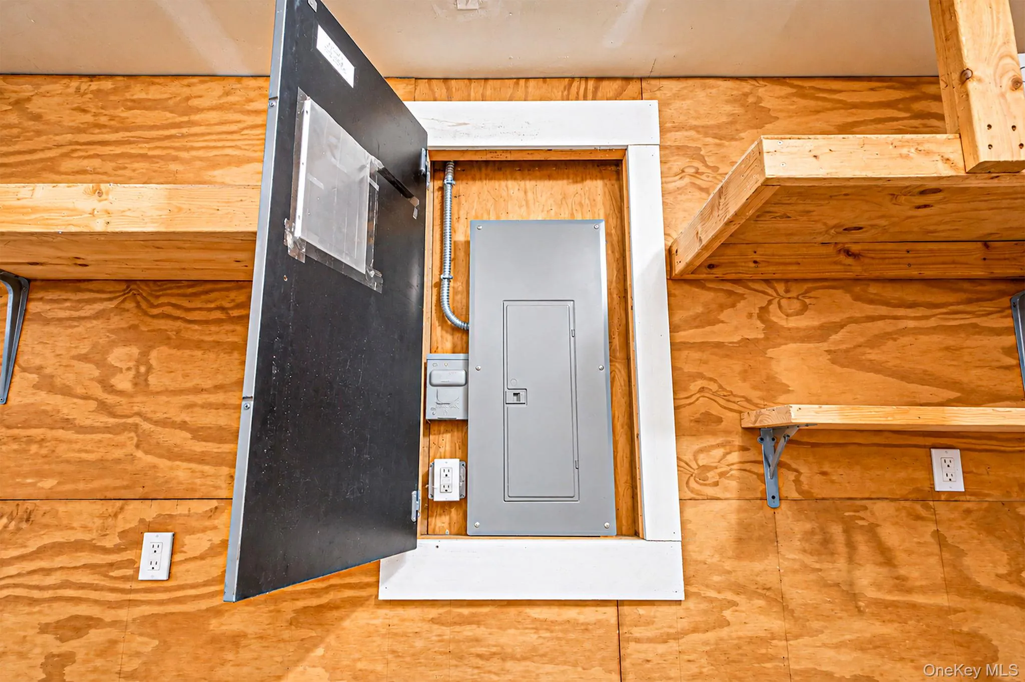 38 Cleary Road, Brookhaven, NY, 4 Bedrooms Bedrooms, 12 Rooms Rooms,3 BathroomsBathrooms,Residential,For Rent,Cleary,0,1054325 38 Cleary Road, Brookhaven, NY, 4 Bedrooms Bedrooms, 12 Rooms Rooms,3 BathroomsBathrooms,Residential,For Rent,Cleary,0,1054325