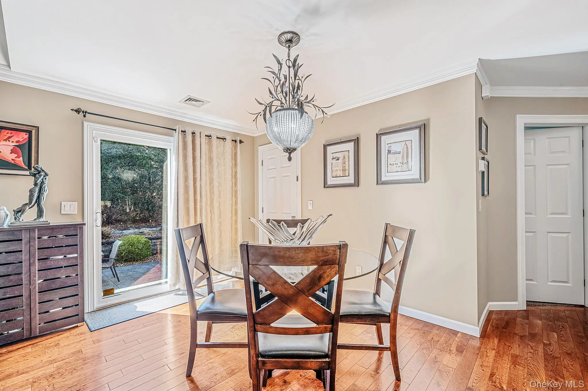 38 Cleary Road, Brookhaven, NY, 4 Bedrooms Bedrooms, 12 Rooms Rooms,3 BathroomsBathrooms,Residential,For Rent,Cleary,0,1054325 38 Cleary Road, Brookhaven, NY, 4 Bedrooms Bedrooms, 12 Rooms Rooms,3 BathroomsBathrooms,Residential,For Rent,Cleary,0,1054325