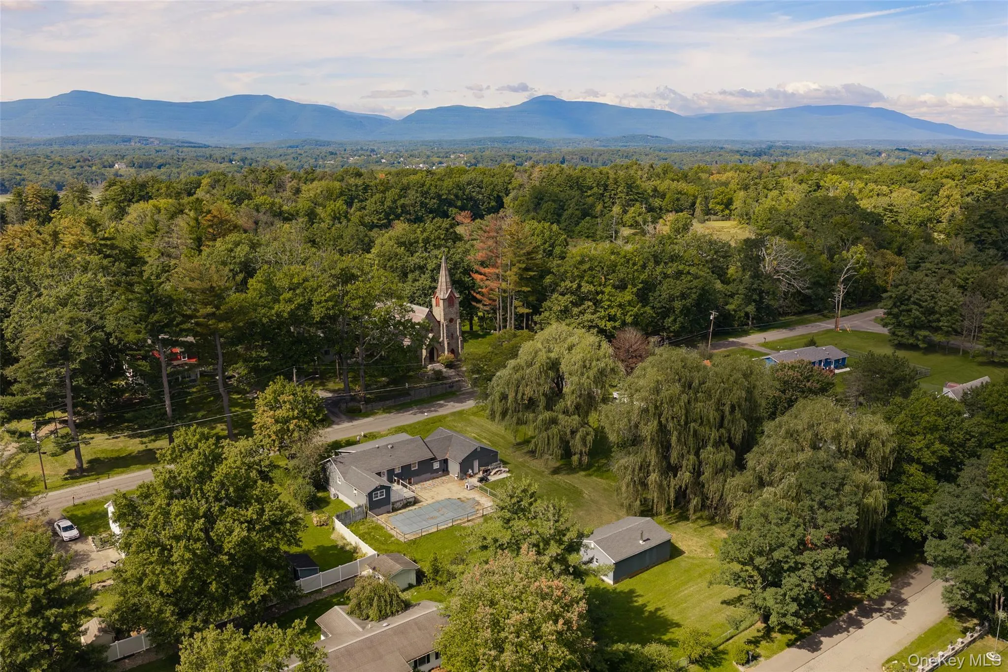 44 Woods Road, Red Hook, NY, 3 Bedrooms Bedrooms, 9 Rooms Rooms,2 BathroomsBathrooms,Residential,For Rent,Woods,0,1054333 44 Woods Road, Red Hook, NY, 3 Bedrooms Bedrooms, 9 Rooms Rooms,2 BathroomsBathrooms,Residential,For Rent,Woods,0,1054333