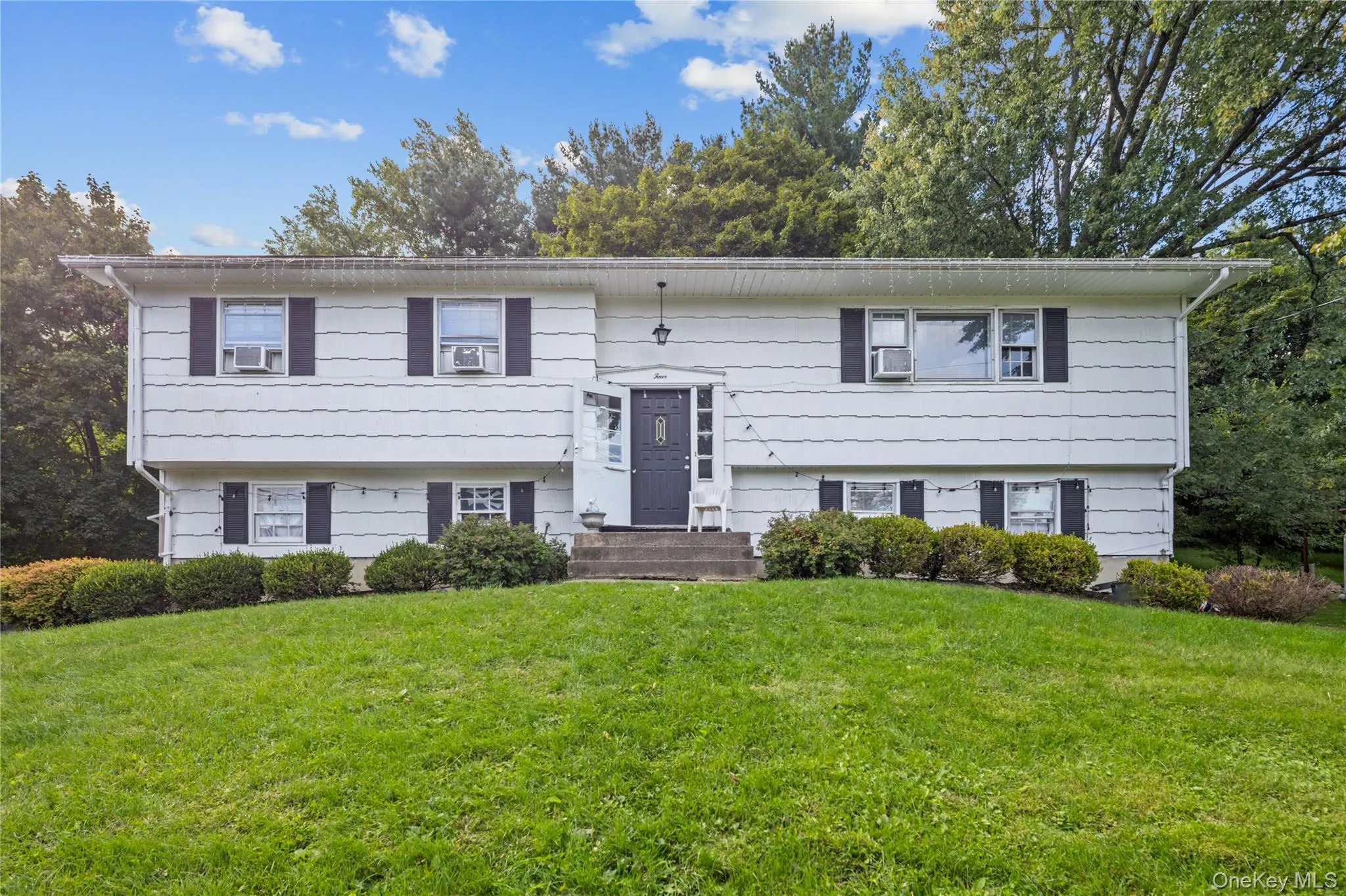 4 Great Oaks Drive, Clarkstown, NY, 4 Bedrooms Bedrooms, 9 Rooms Rooms,2 BathroomsBathrooms,Residential,For Rent,Great Oaks,0,1054334 4 Great Oaks Drive, Clarkstown, NY, 4 Bedrooms Bedrooms, 9 Rooms Rooms,2 BathroomsBathrooms,Residential,For Rent,Great Oaks,0,1054334