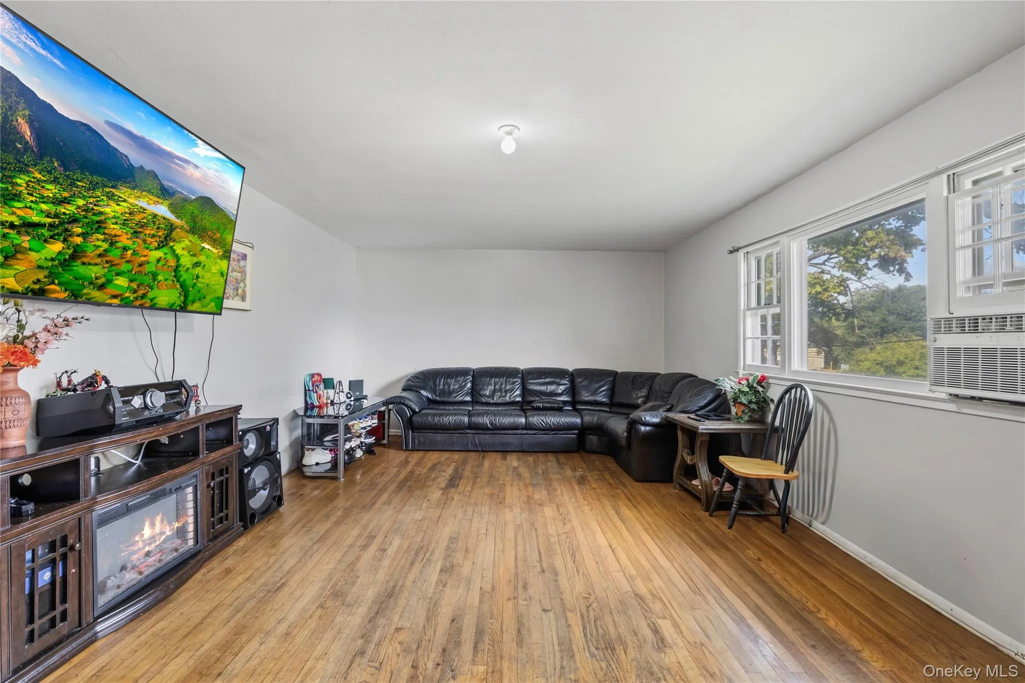 4 Great Oaks Drive, Clarkstown, NY, 4 Bedrooms Bedrooms, 9 Rooms Rooms,2 BathroomsBathrooms,Residential,For Rent,Great Oaks,0,1054334 4 Great Oaks Drive, Clarkstown, NY, 4 Bedrooms Bedrooms, 9 Rooms Rooms,2 BathroomsBathrooms,Residential,For Rent,Great Oaks,0,1054334