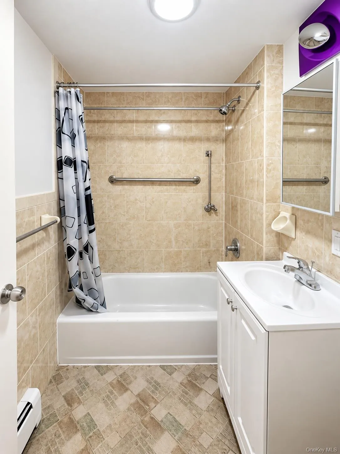 7617 46th Avenue, New York, NY, 2 Bedrooms Bedrooms, 6 Rooms Rooms,2 BathroomsBathrooms,Residential,For Rent,46th,0,1054336 7617 46th Avenue, New York, NY, 2 Bedrooms Bedrooms, 6 Rooms Rooms,2 BathroomsBathrooms,Residential,For Rent,46th,0,1054336