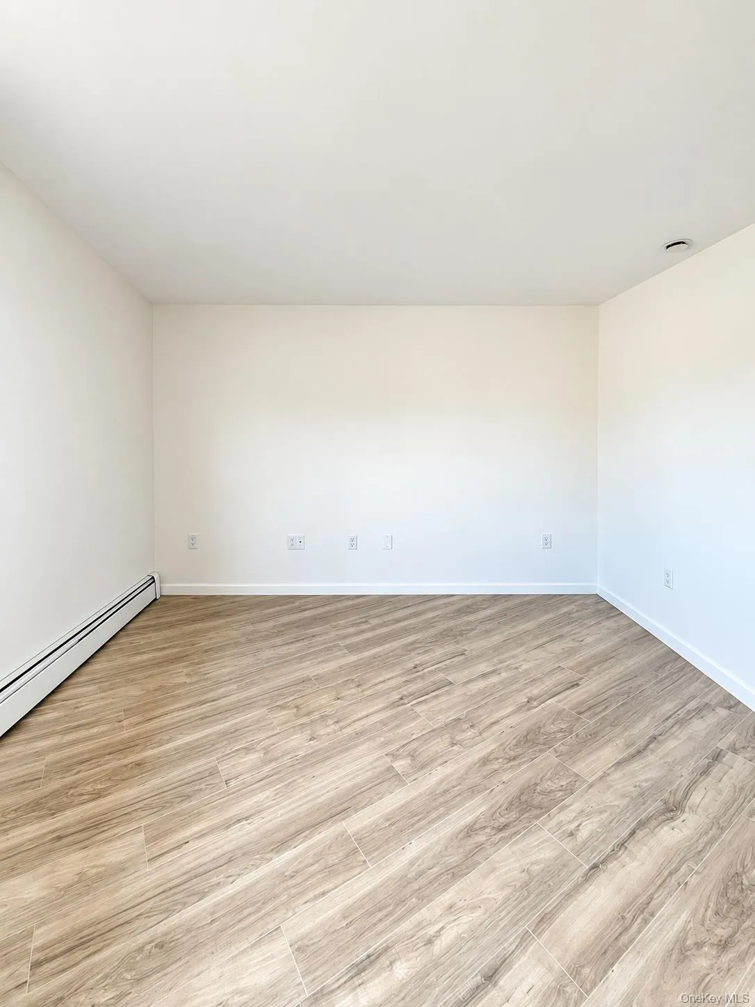 7617 46th Avenue, New York, NY, 2 Bedrooms Bedrooms, 6 Rooms Rooms,2 BathroomsBathrooms,Residential,For Rent,46th,0,1054336 7617 46th Avenue, New York, NY, 2 Bedrooms Bedrooms, 6 Rooms Rooms,2 BathroomsBathrooms,Residential,For Rent,46th,0,1054336