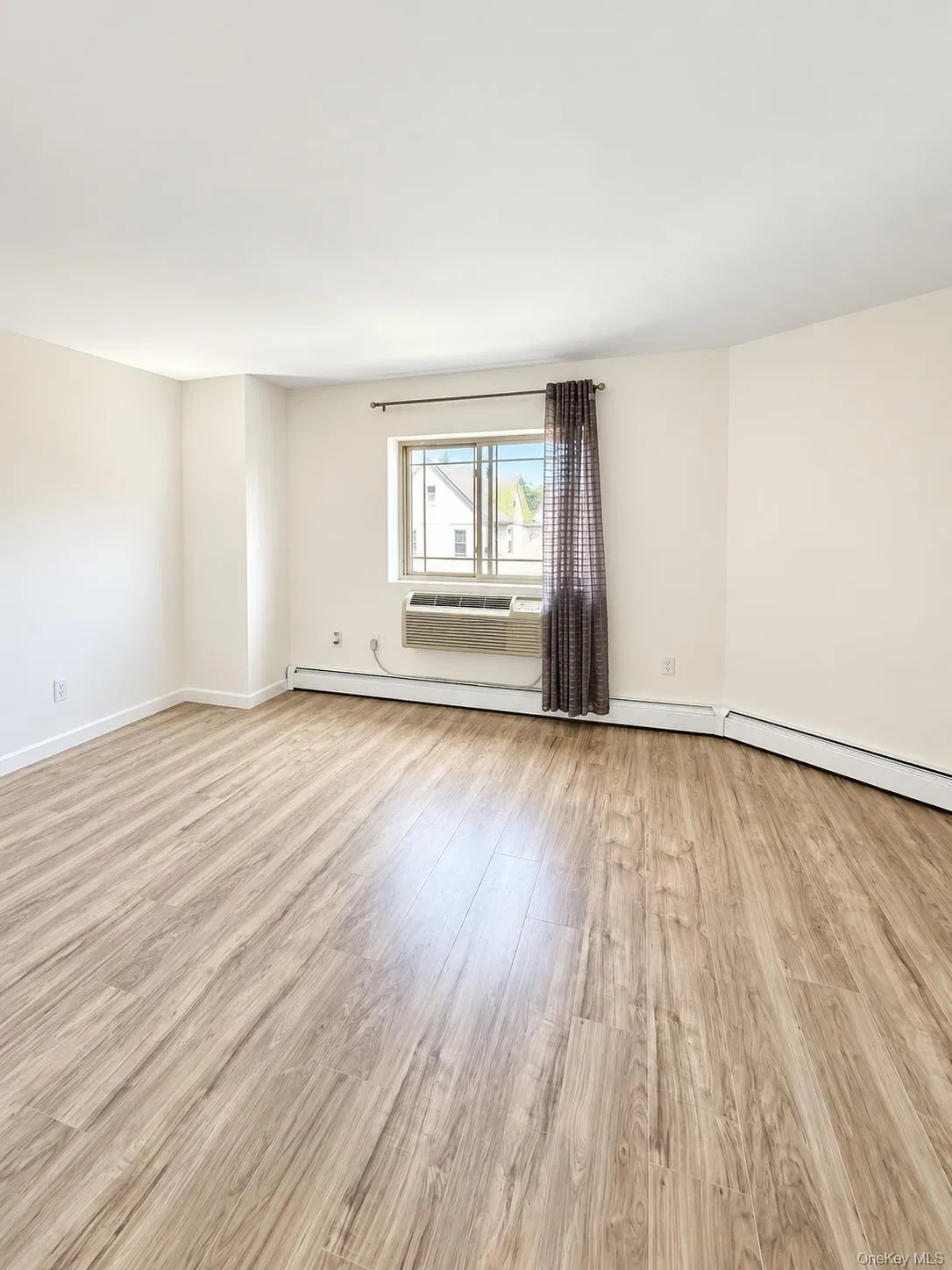 7617 46th Avenue, New York, NY, 2 Bedrooms Bedrooms, 6 Rooms Rooms,2 BathroomsBathrooms,Residential,For Rent,46th,0,1054336 7617 46th Avenue, New York, NY, 2 Bedrooms Bedrooms, 6 Rooms Rooms,2 BathroomsBathrooms,Residential,For Rent,46th,0,1054336