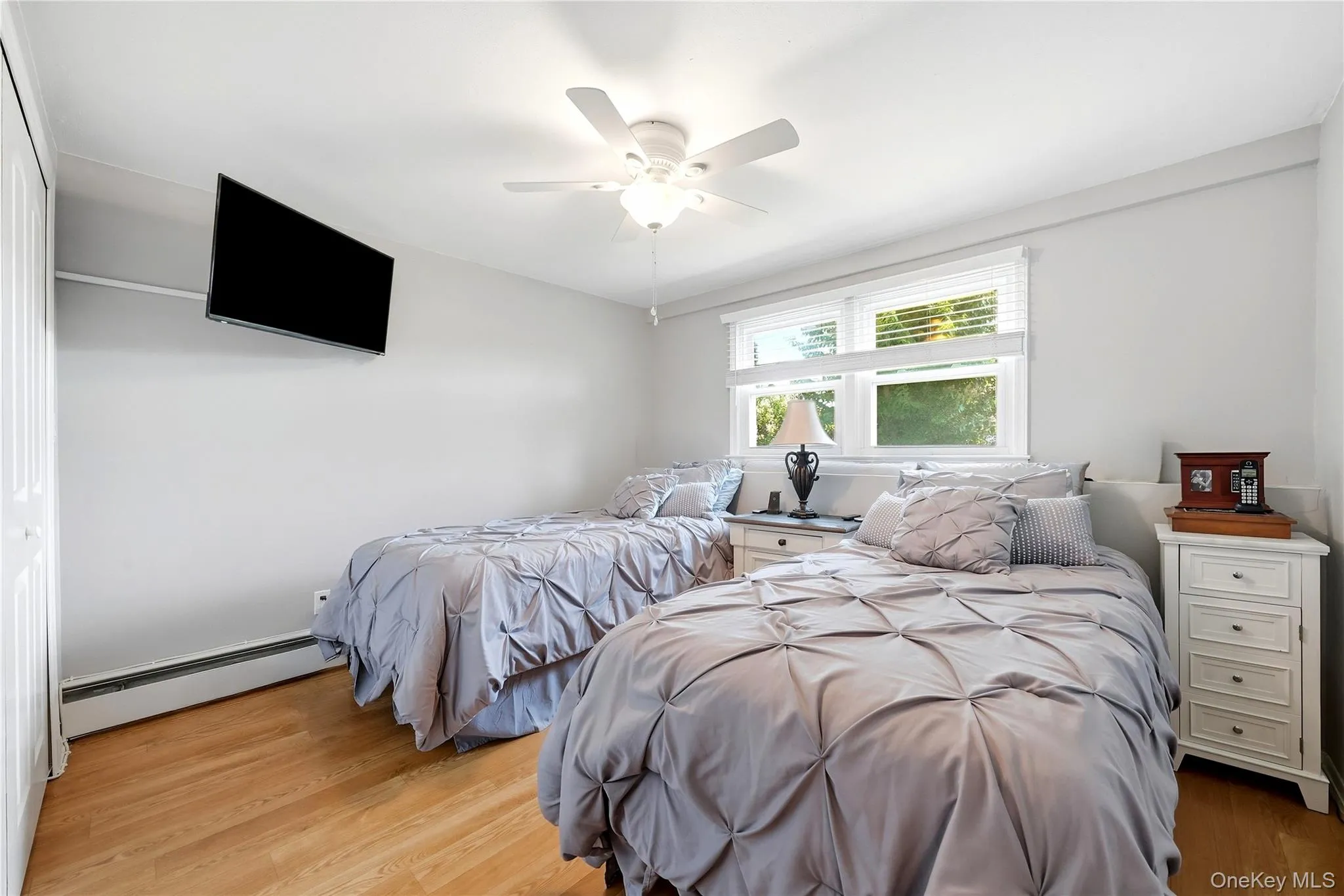 121 Drake Court, Islip, NY, 5 Bedrooms Bedrooms, 8 Rooms Rooms,3 BathroomsBathrooms,Residential,For Rent,Drake,0,1054341 121 Drake Court, Islip, NY, 5 Bedrooms Bedrooms, 8 Rooms Rooms,3 BathroomsBathrooms,Residential,For Rent,Drake,0,1054341