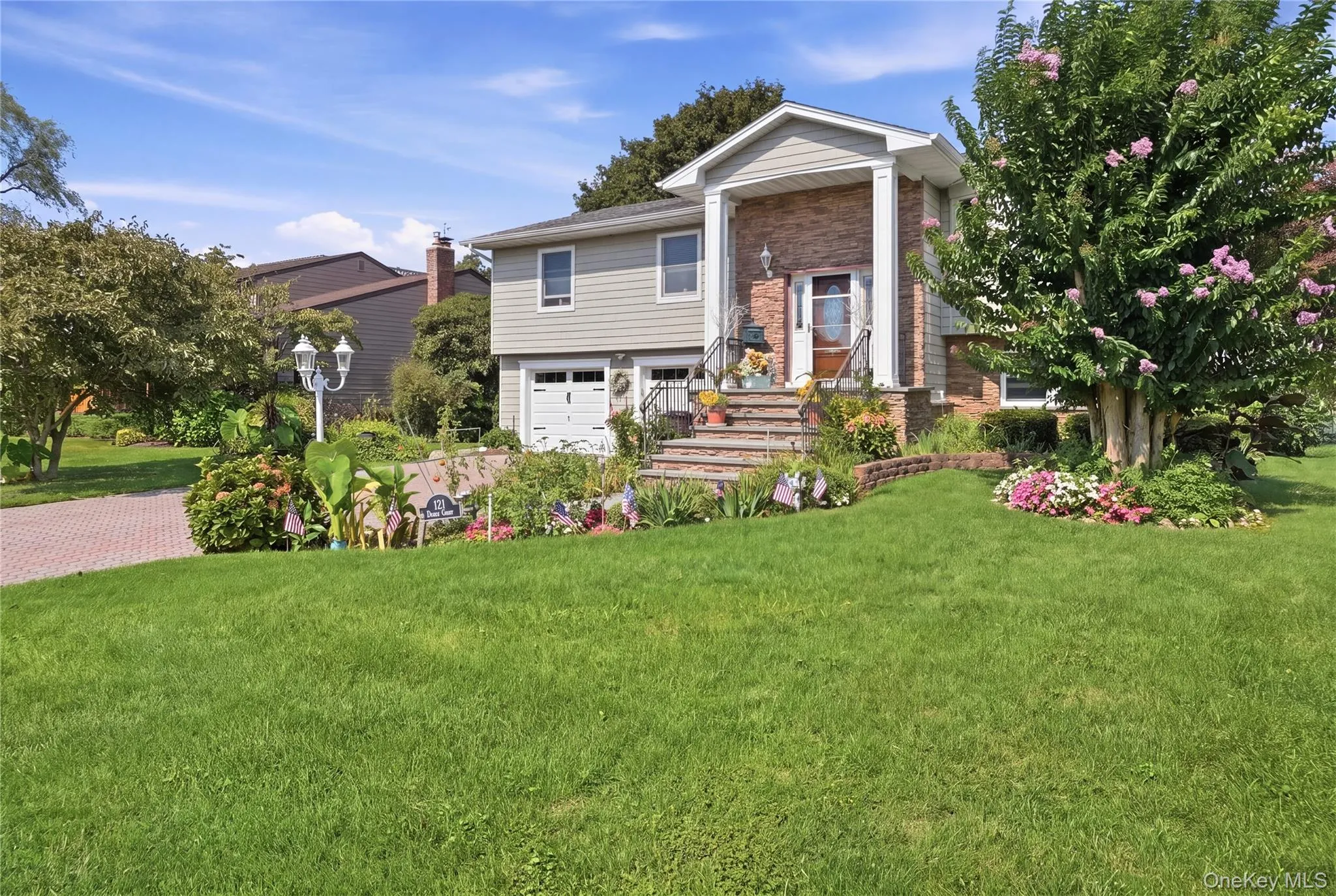 121 Drake Court, Islip, NY, 5 Bedrooms Bedrooms, 8 Rooms Rooms,3 BathroomsBathrooms,Residential,For Rent,Drake,0,1054341 121 Drake Court, Islip, NY, 5 Bedrooms Bedrooms, 8 Rooms Rooms,3 BathroomsBathrooms,Residential,For Rent,Drake,0,1054341
