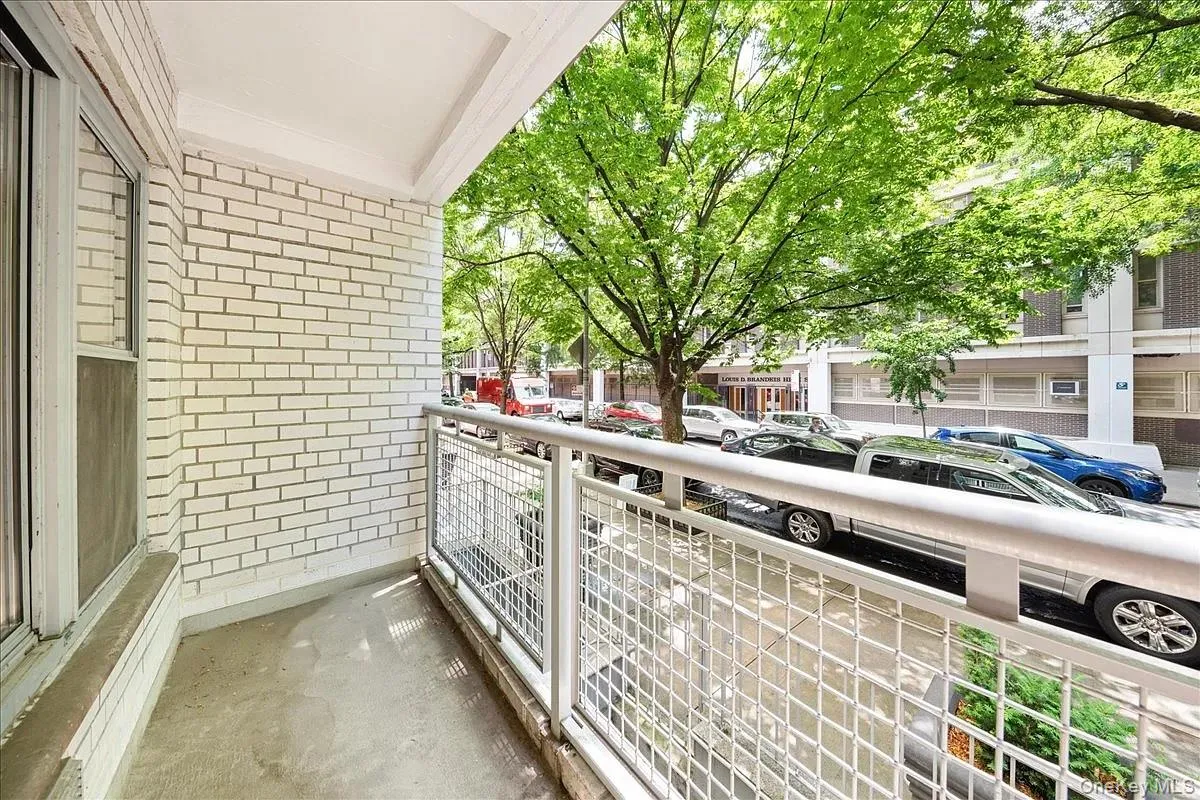 131 85th Street, New York, NY, 1 Bedroom Bedrooms, 3 Rooms Rooms,1 BathroomBathrooms,Residential,For Rent,85th,0,1054344 131 85th Street, New York, NY, 1 Bedroom Bedrooms, 3 Rooms Rooms,1 BathroomBathrooms,Residential,For Rent,85th,0,1054344