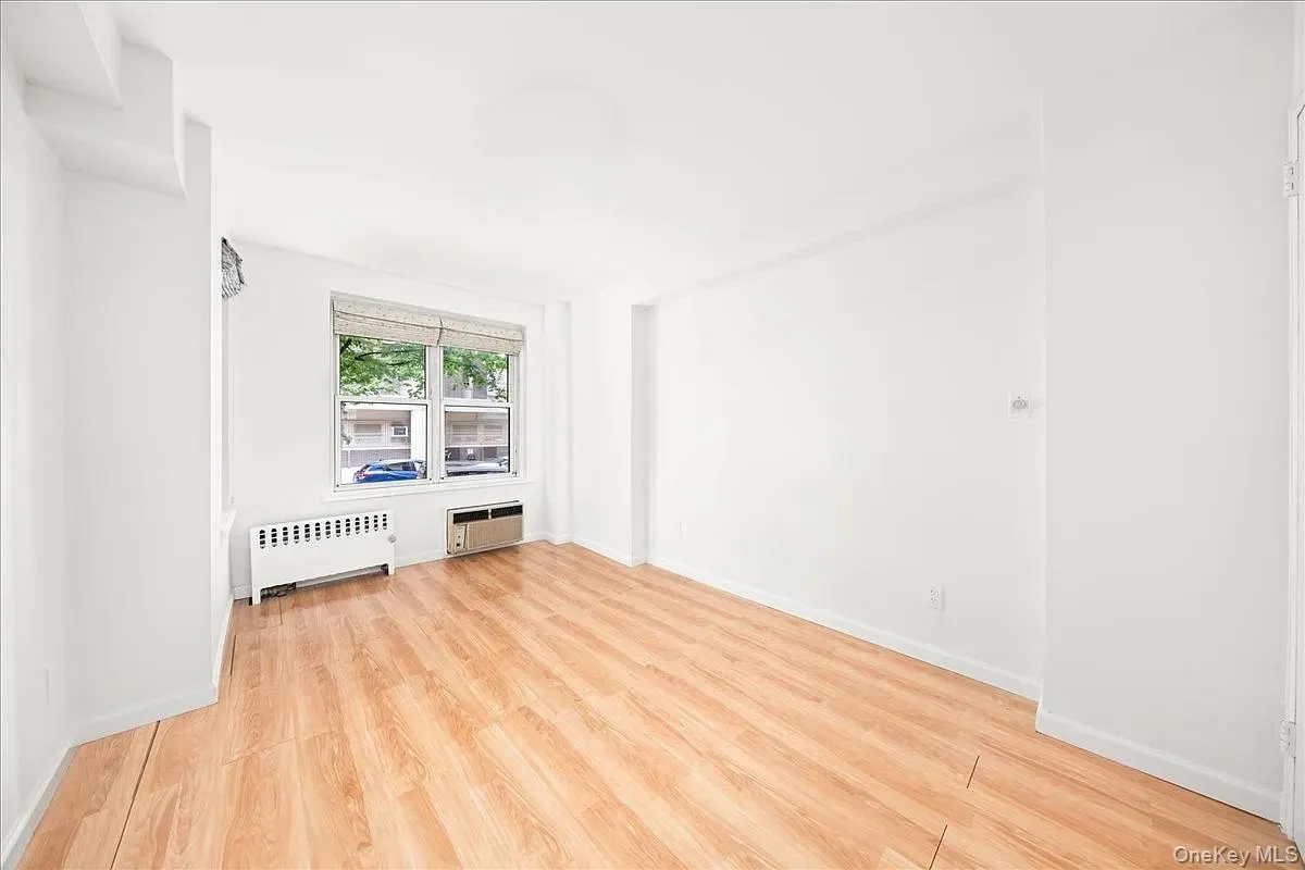 131 85th Street, New York, NY, 1 Bedroom Bedrooms, 3 Rooms Rooms,1 BathroomBathrooms,Residential,For Rent,85th,0,1054344 131 85th Street, New York, NY, 1 Bedroom Bedrooms, 3 Rooms Rooms,1 BathroomBathrooms,Residential,For Rent,85th,0,1054344
