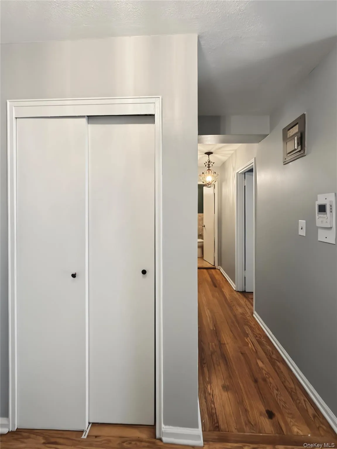 153-25 88th Street, New York, NY, 1 Bedroom Bedrooms, 4 Rooms Rooms,1 BathroomBathrooms,Residential,For Rent,88th Street,0,1054346 153-25 88th Street, New York, NY, 1 Bedroom Bedrooms, 4 Rooms Rooms,1 BathroomBathrooms,Residential,For Rent,88th Street,0,1054346