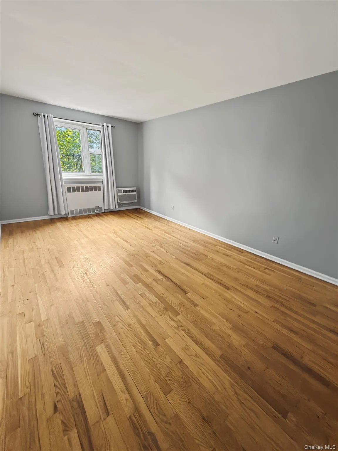 153-25 88th Street, New York, NY, 1 Bedroom Bedrooms, 4 Rooms Rooms,1 BathroomBathrooms,Residential,For Rent,88th Street,0,1054346 153-25 88th Street, New York, NY, 1 Bedroom Bedrooms, 4 Rooms Rooms,1 BathroomBathrooms,Residential,For Rent,88th Street,0,1054346