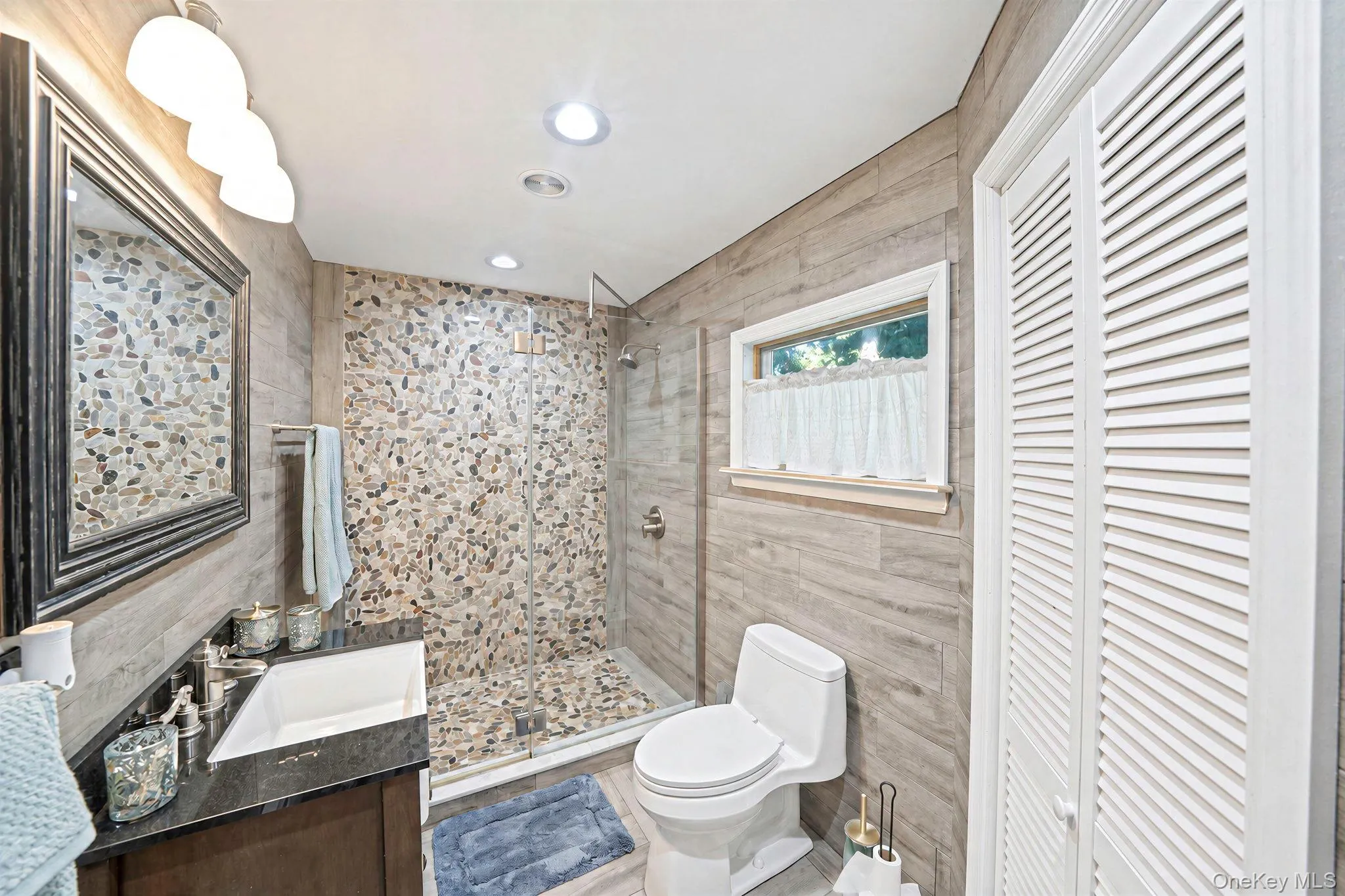39 Plandome Road, Brookhaven, NY, 2 Bedrooms Bedrooms, 4 Rooms Rooms,1 BathroomBathrooms,Residential,For Rent,Plandome,0,1054347 39 Plandome Road, Brookhaven, NY, 2 Bedrooms Bedrooms, 4 Rooms Rooms,1 BathroomBathrooms,Residential,For Rent,Plandome,0,1054347