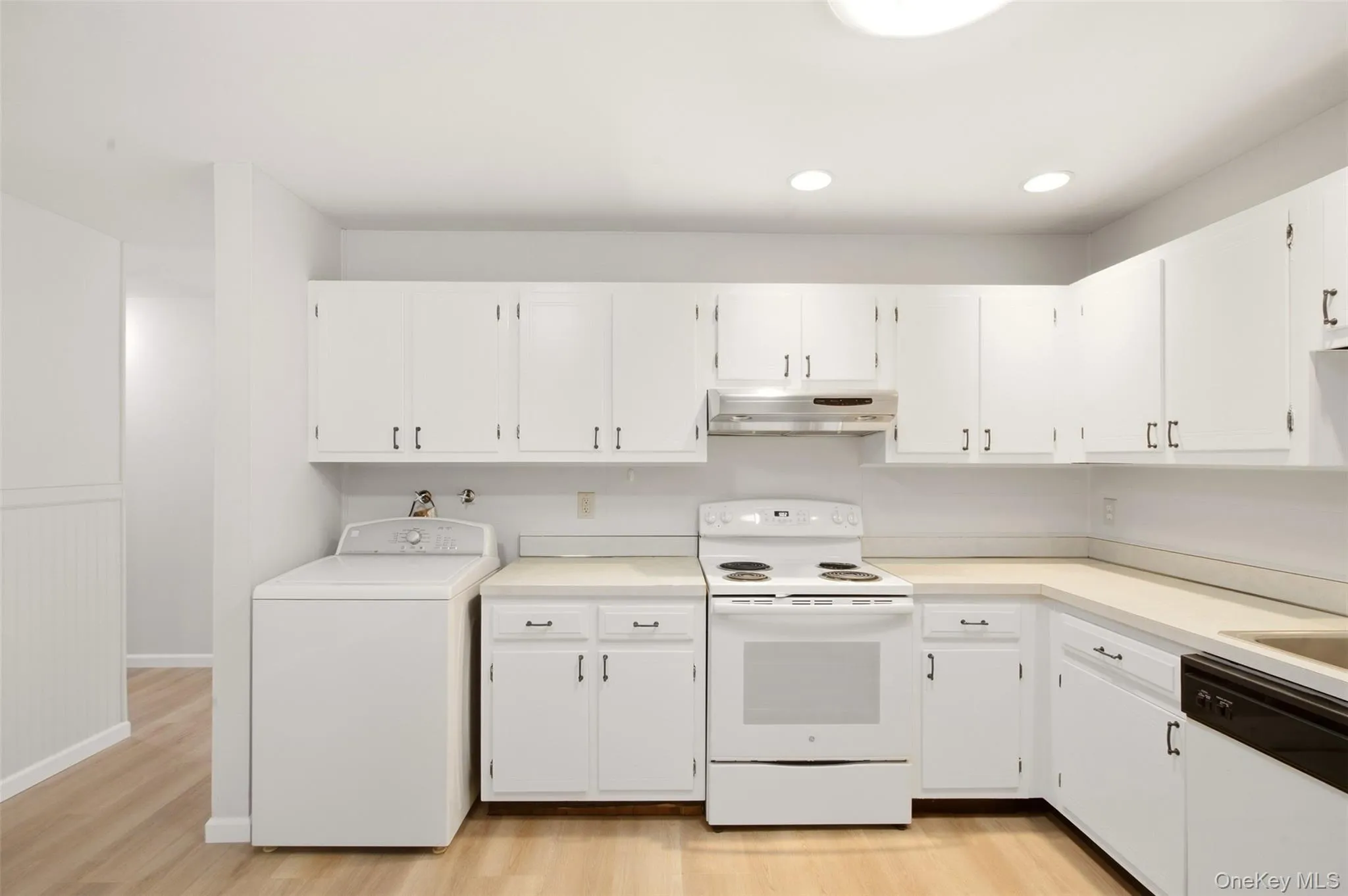 209 Strathmore Gate Drive, Brookhaven, NY, 1 Bedroom Bedrooms, 5 Rooms Rooms,1 BathroomBathrooms,Residential,For Rent,Strathmore Gate,0,1054350 209 Strathmore Gate Drive, Brookhaven, NY, 1 Bedroom Bedrooms, 5 Rooms Rooms,1 BathroomBathrooms,Residential,For Rent,Strathmore Gate,0,1054350