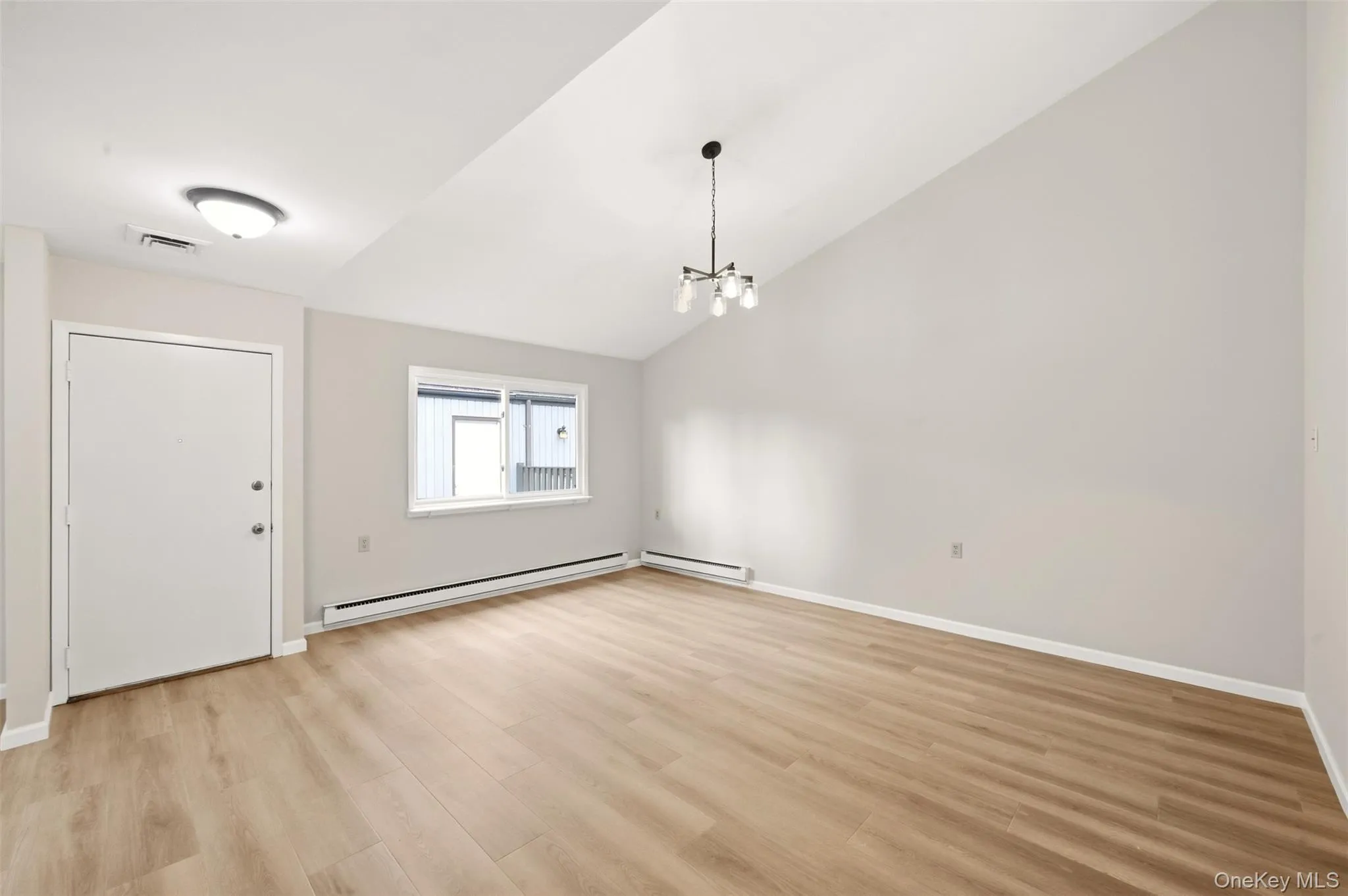 209 Strathmore Gate Drive, Brookhaven, NY, 1 Bedroom Bedrooms, 5 Rooms Rooms,1 BathroomBathrooms,Residential,For Rent,Strathmore Gate,0,1054350 209 Strathmore Gate Drive, Brookhaven, NY, 1 Bedroom Bedrooms, 5 Rooms Rooms,1 BathroomBathrooms,Residential,For Rent,Strathmore Gate,0,1054350